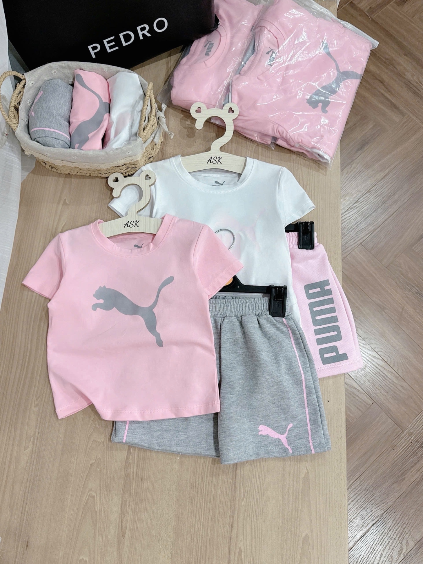 SET 2 BỘ ĐÙI PUMA TRẮNG HỒNG BG