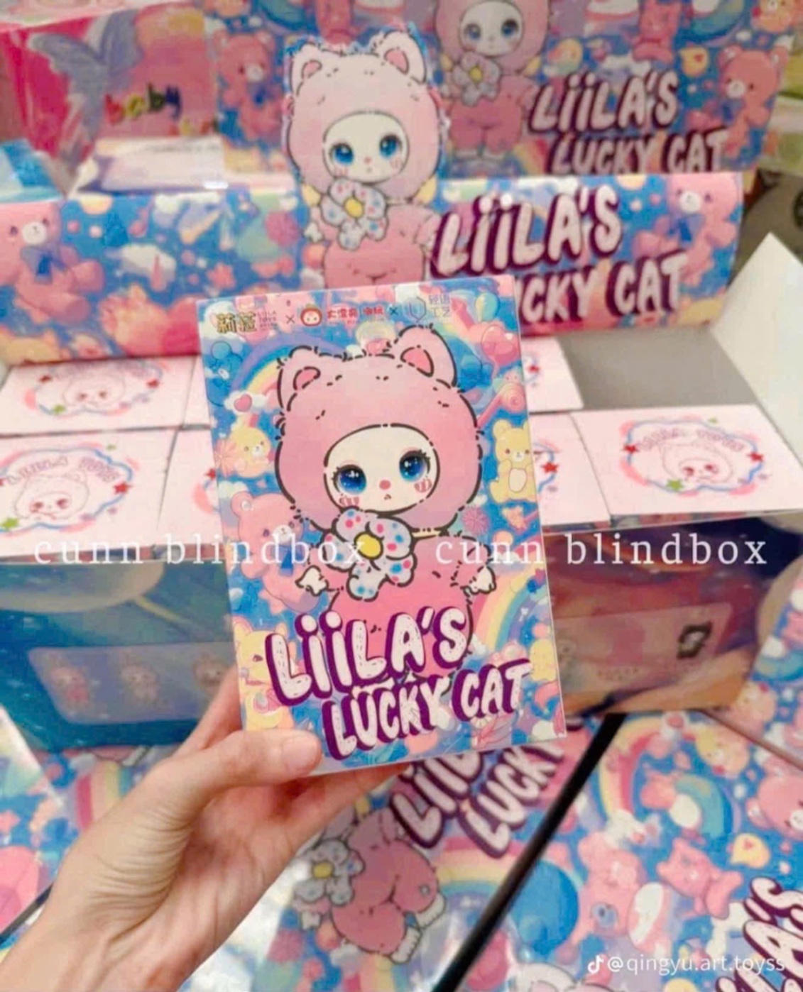 BLINDBOX LILA LUCKY CAT V1