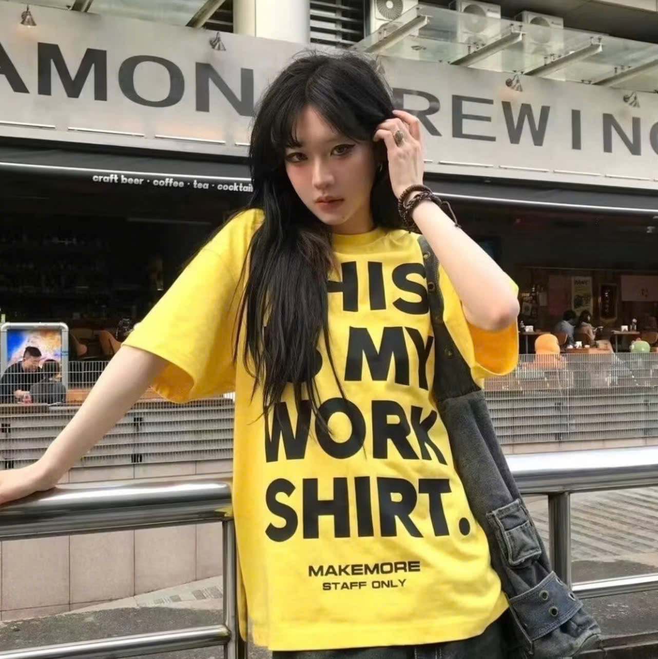 ÁO PULL VÀNG CỘC TAY CHỮ SHIRT