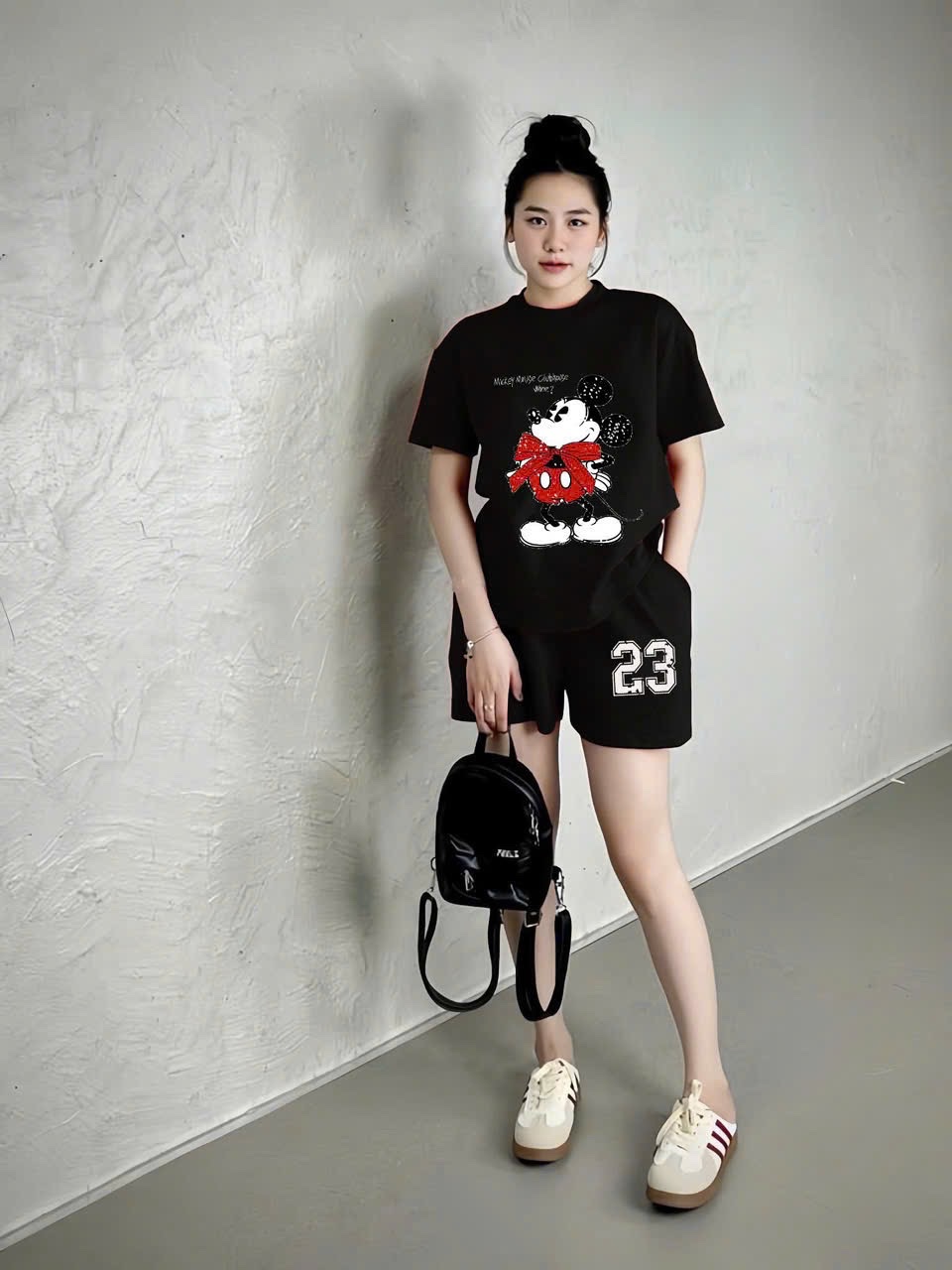 BỘ ĐÙI MICKY ĐỎ ĐEN SỐ 25