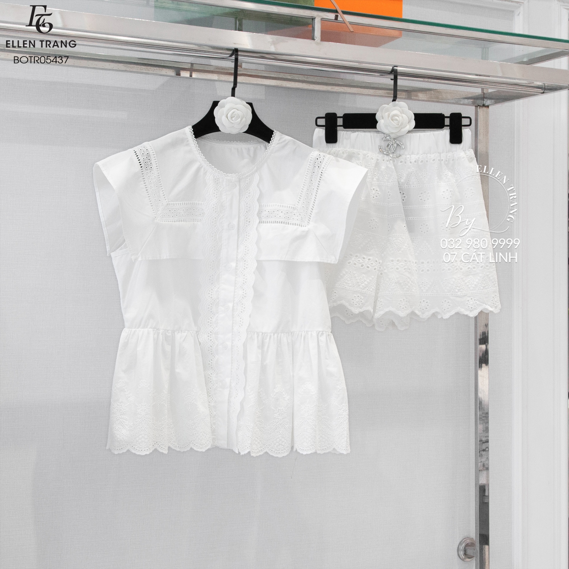 BỘ TRẮNG VIỀN REN LỖ KHUY CÀI CHANEL