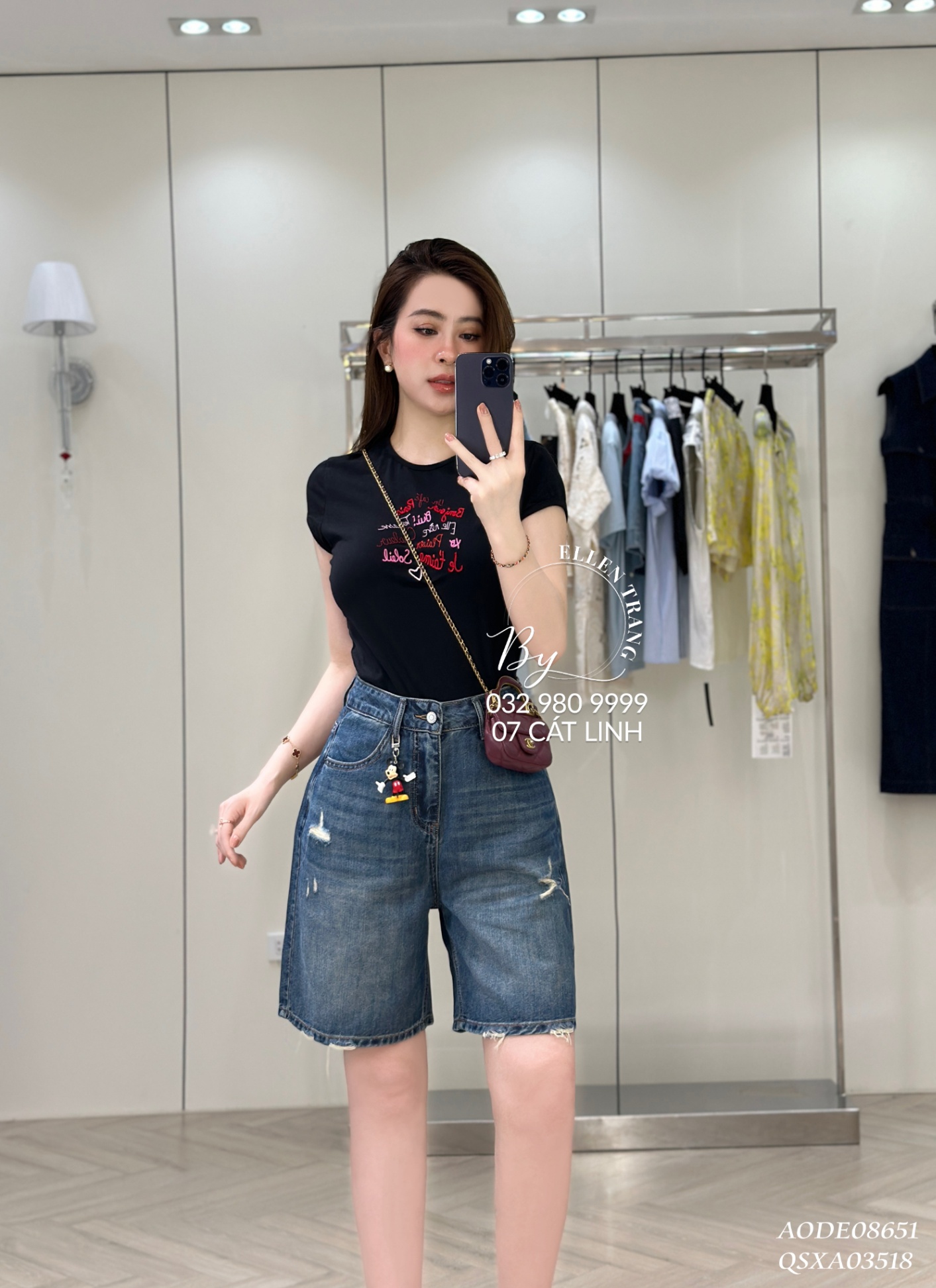 ÁO PHÔNG ĐEN THÊU CHỮ ĐỎ HỒNG