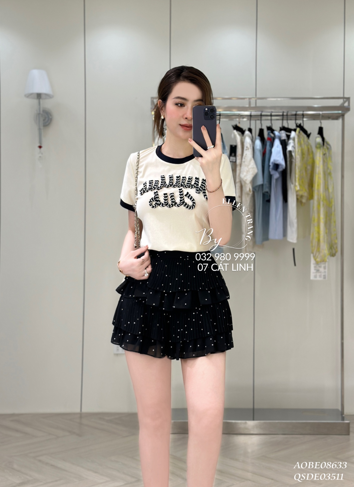 ÁO PHÔNG BE CỔ XANH THAN CHỮ MIUMIU KẺ