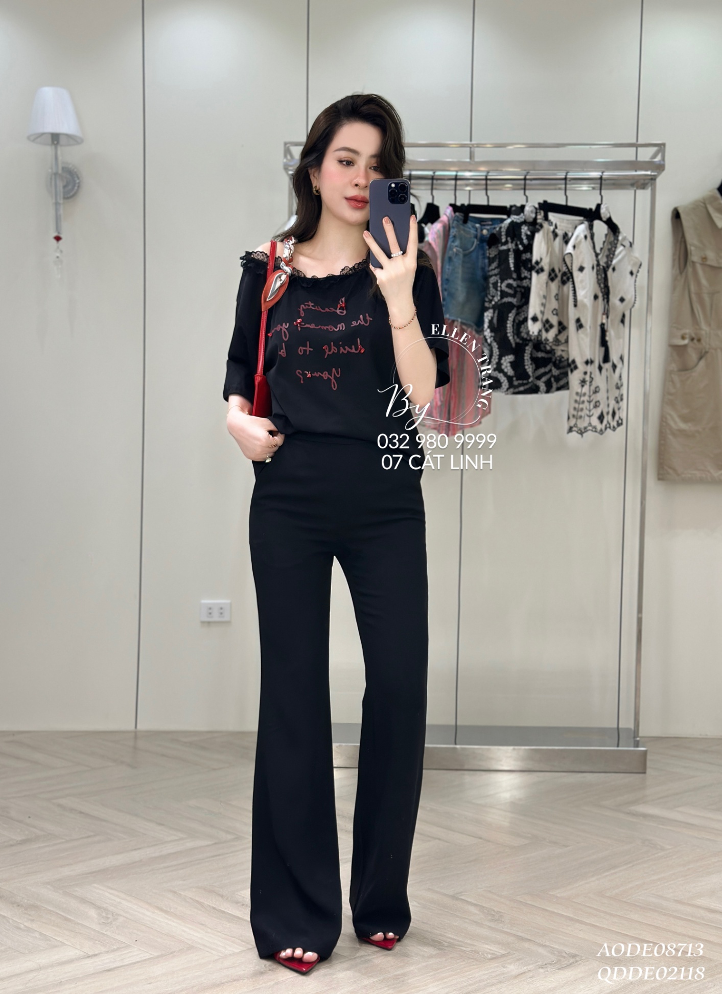 ÁO ĐEN CHỮ ĐỎ DÂY KHĂN
