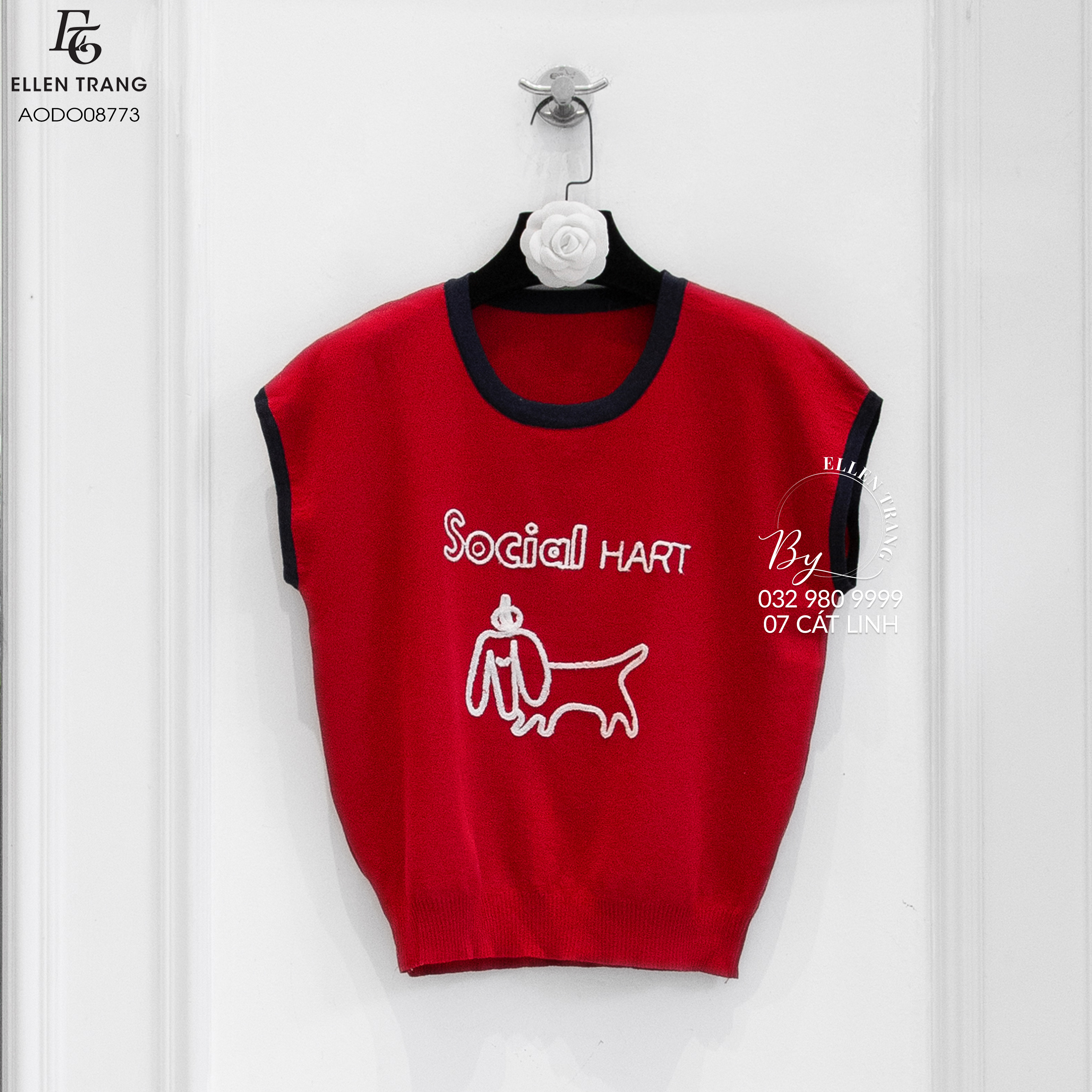 ÁO LEN ĐỎ SÁT NÁCH VIỀN XANH THAN THÊU CHÓ