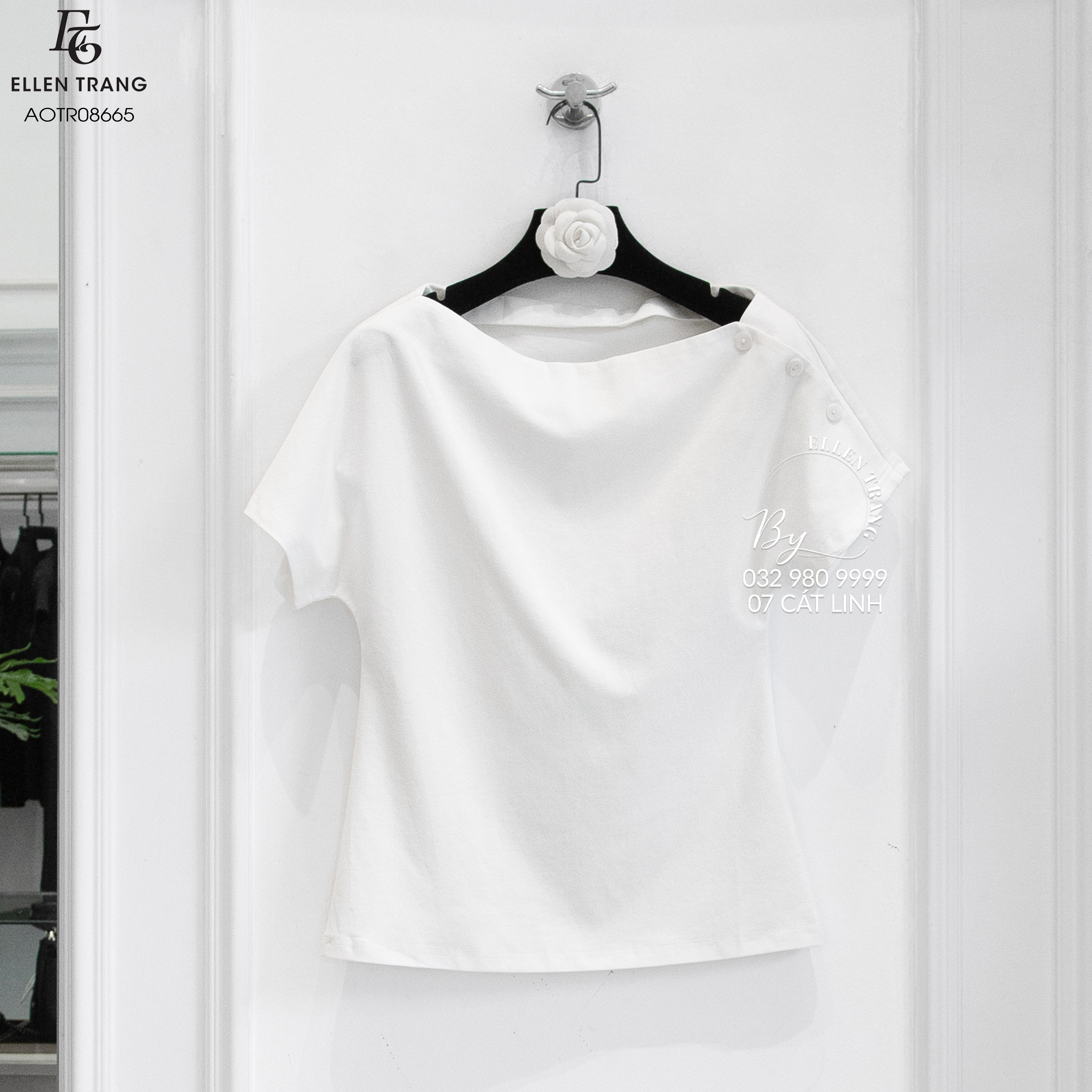 ÁO TRẮNG CỔ THUYỀN CÚC TAY