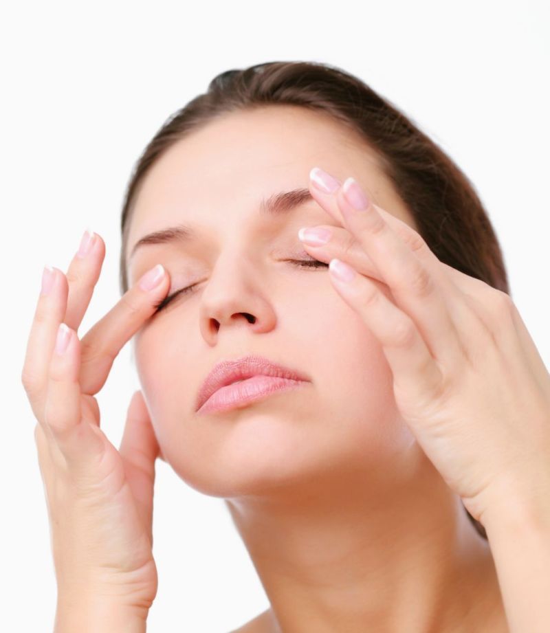 10 Cách để có đôi mắt đẹp tự nhiên, không cần trang điểm