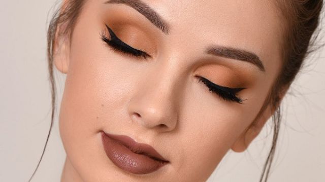 Makeup tone nâu tây đẹp