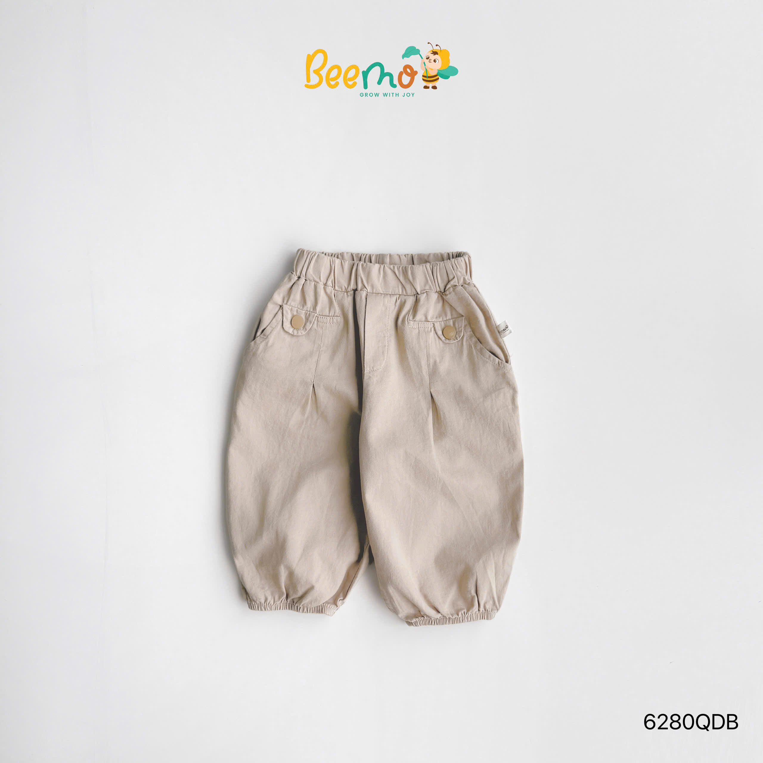 Quần dài kaki đính khuy túi BEEMO