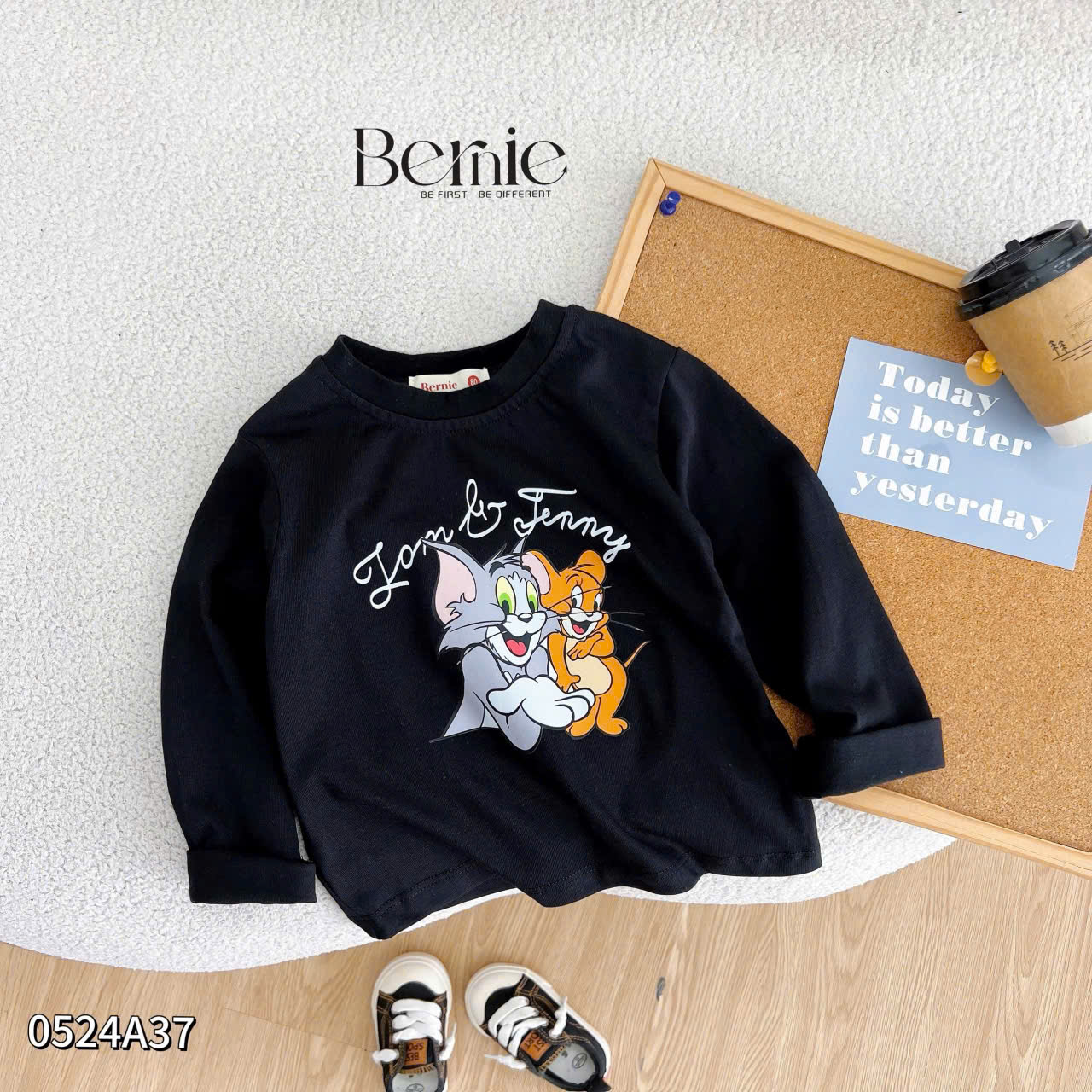 Áo phông dài tay Tom and Jerry Bernie