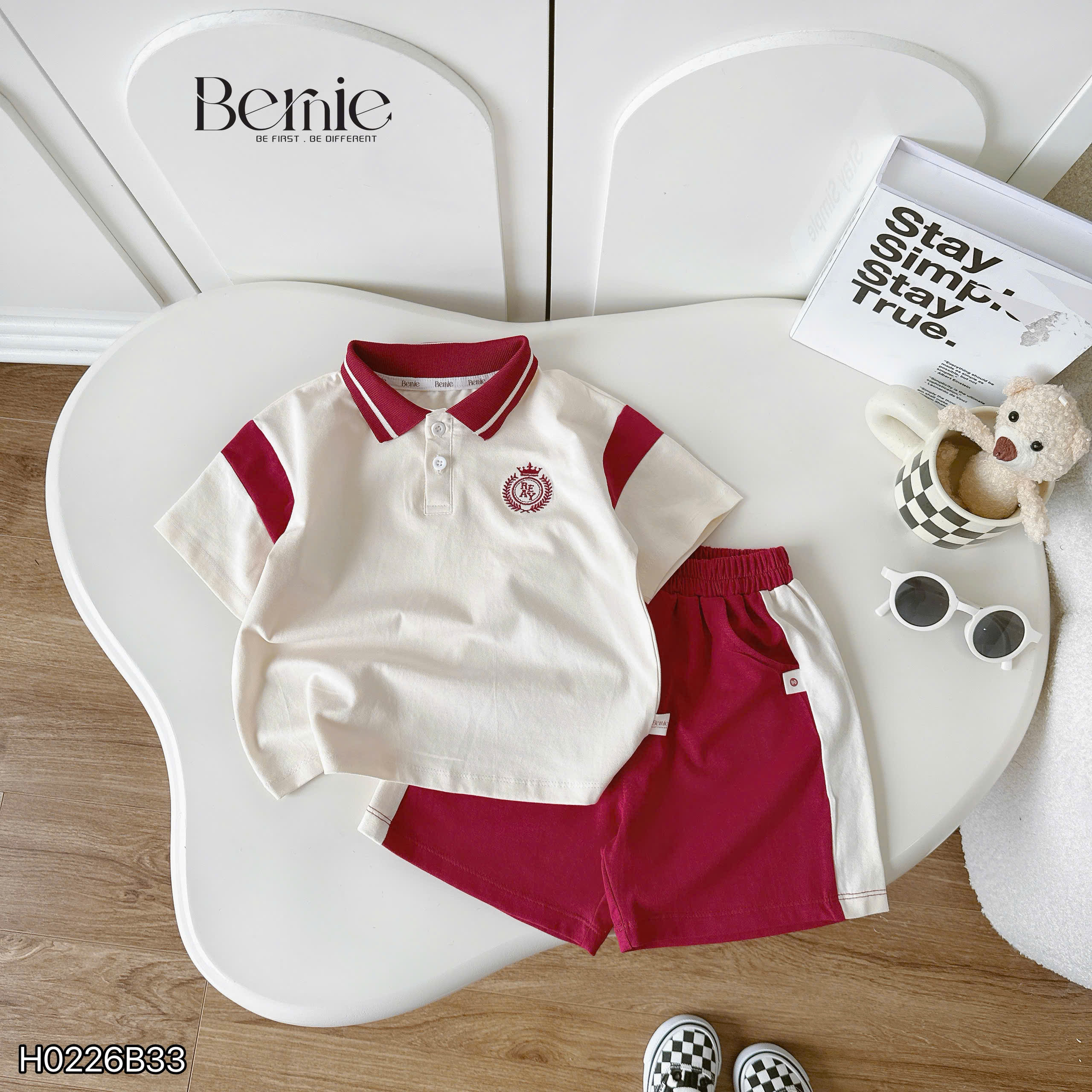 Bộ polo cộc tay thêu huy hiệu Bernie