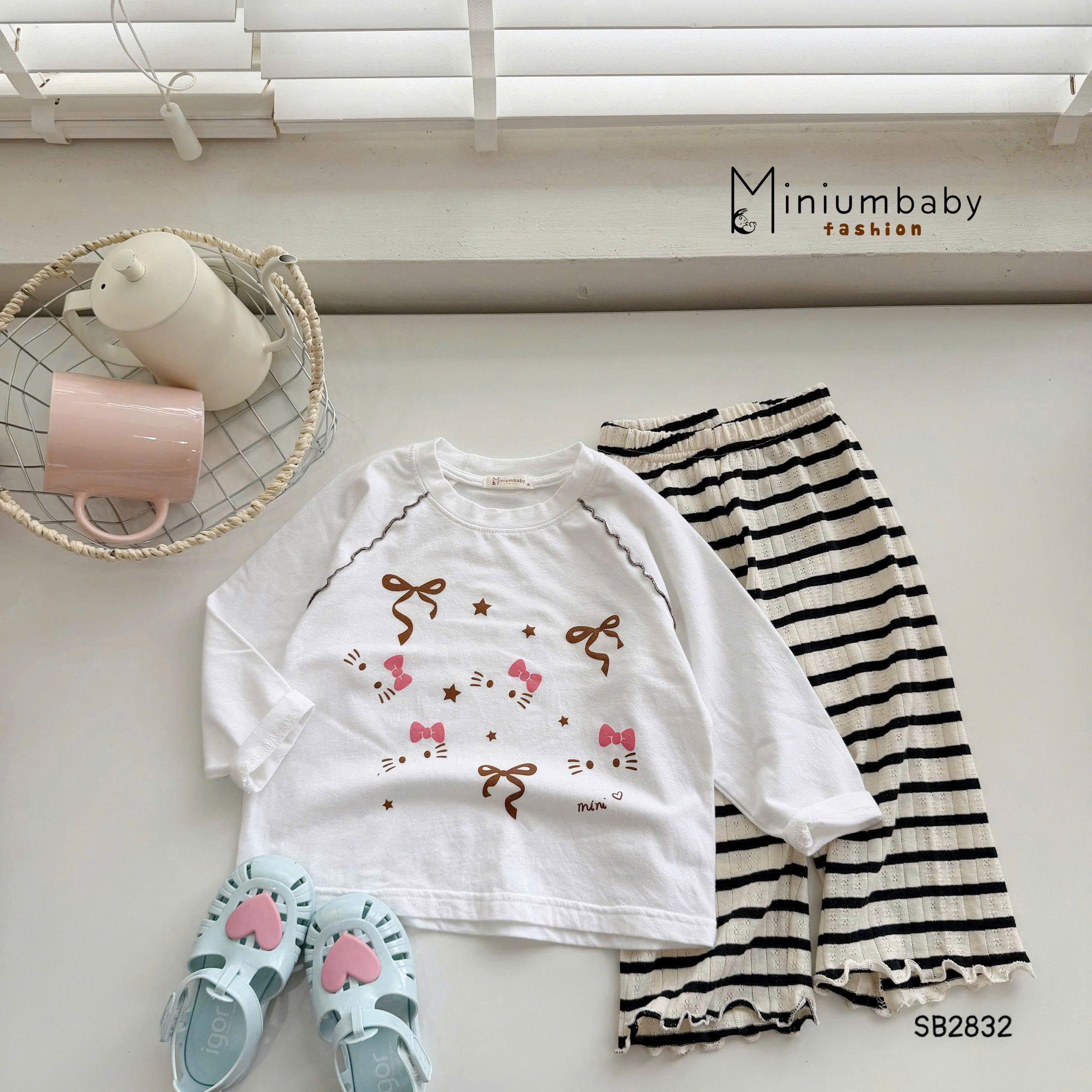 Set bé gái dày tay nơ xinh yêu MINIUMBABY