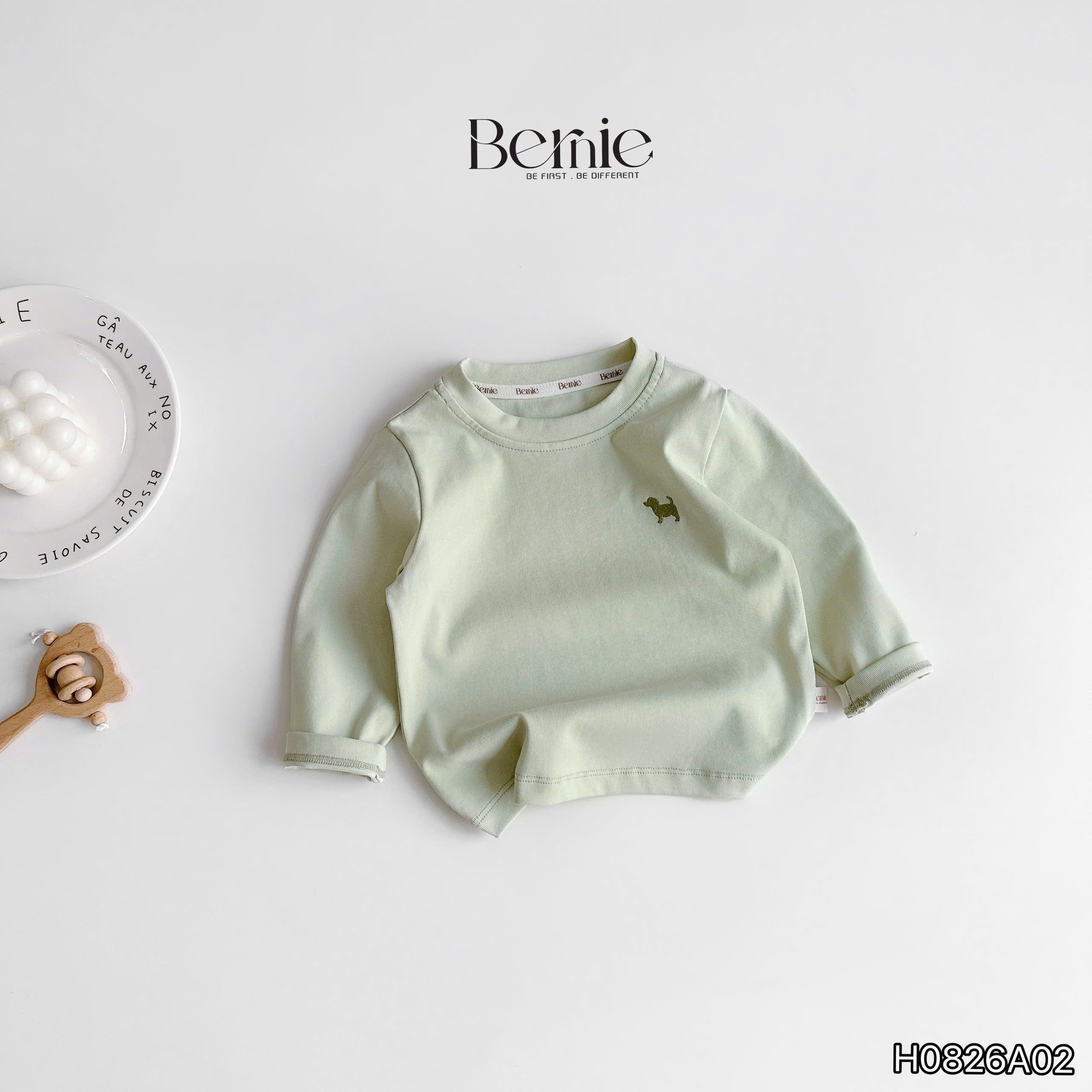 Áo bozip cổ tròn basic BERNIE