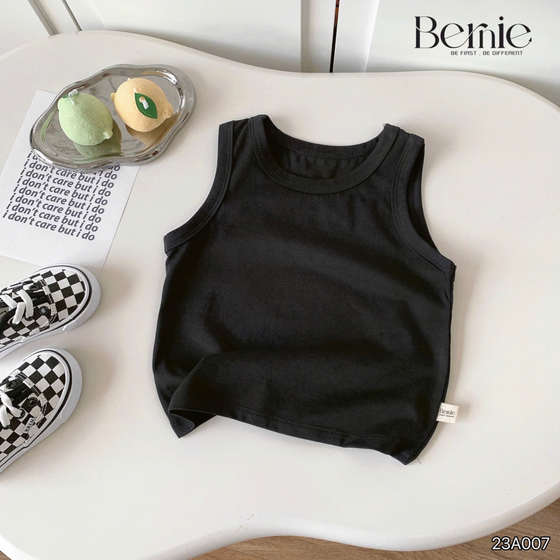 Áo ba lỗ cotton đen, trắng quốc dân Bernie cho bé trai bé gái