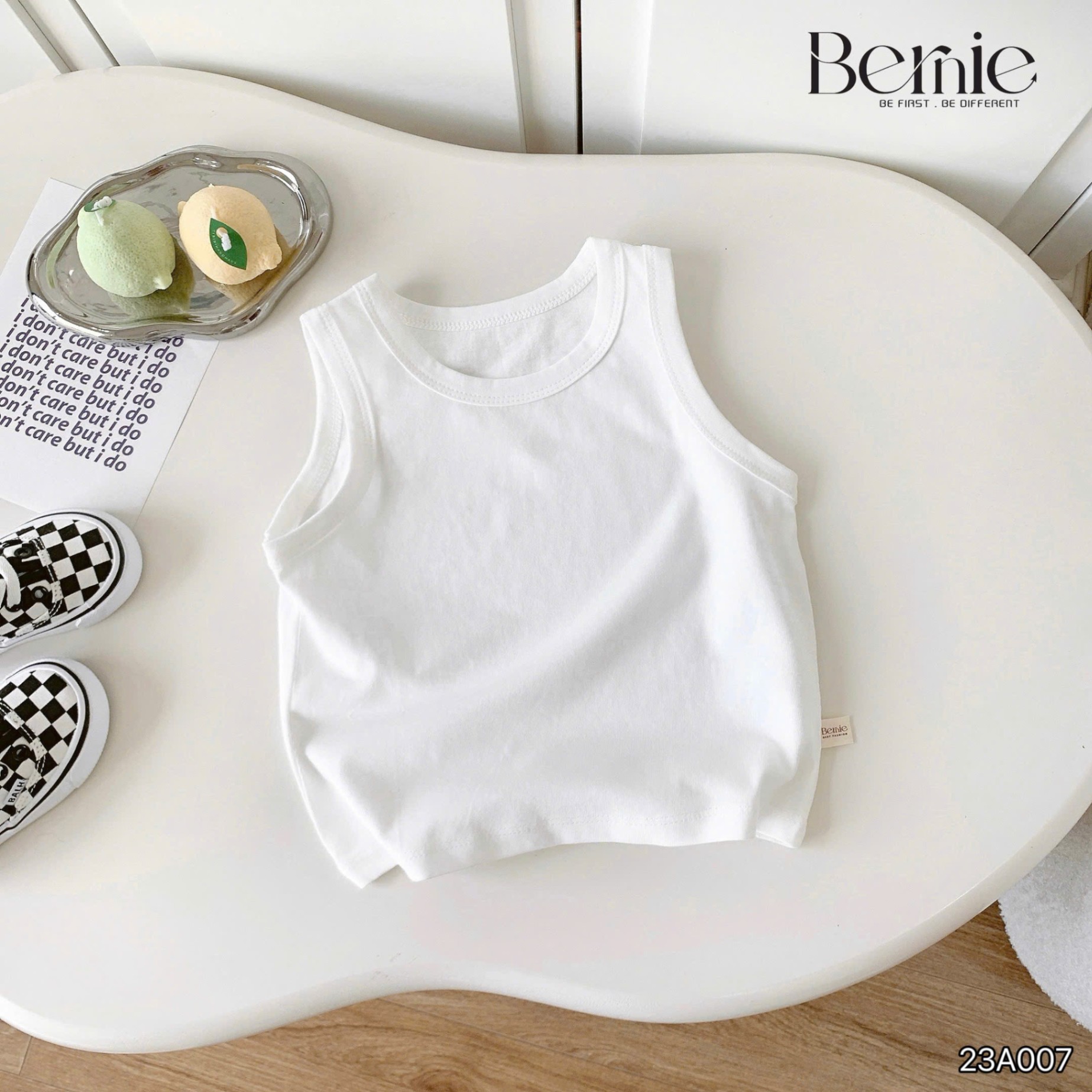 Áo ba lỗ cotton đen, trắng quốc dân Bernie cho bé trai bé gái