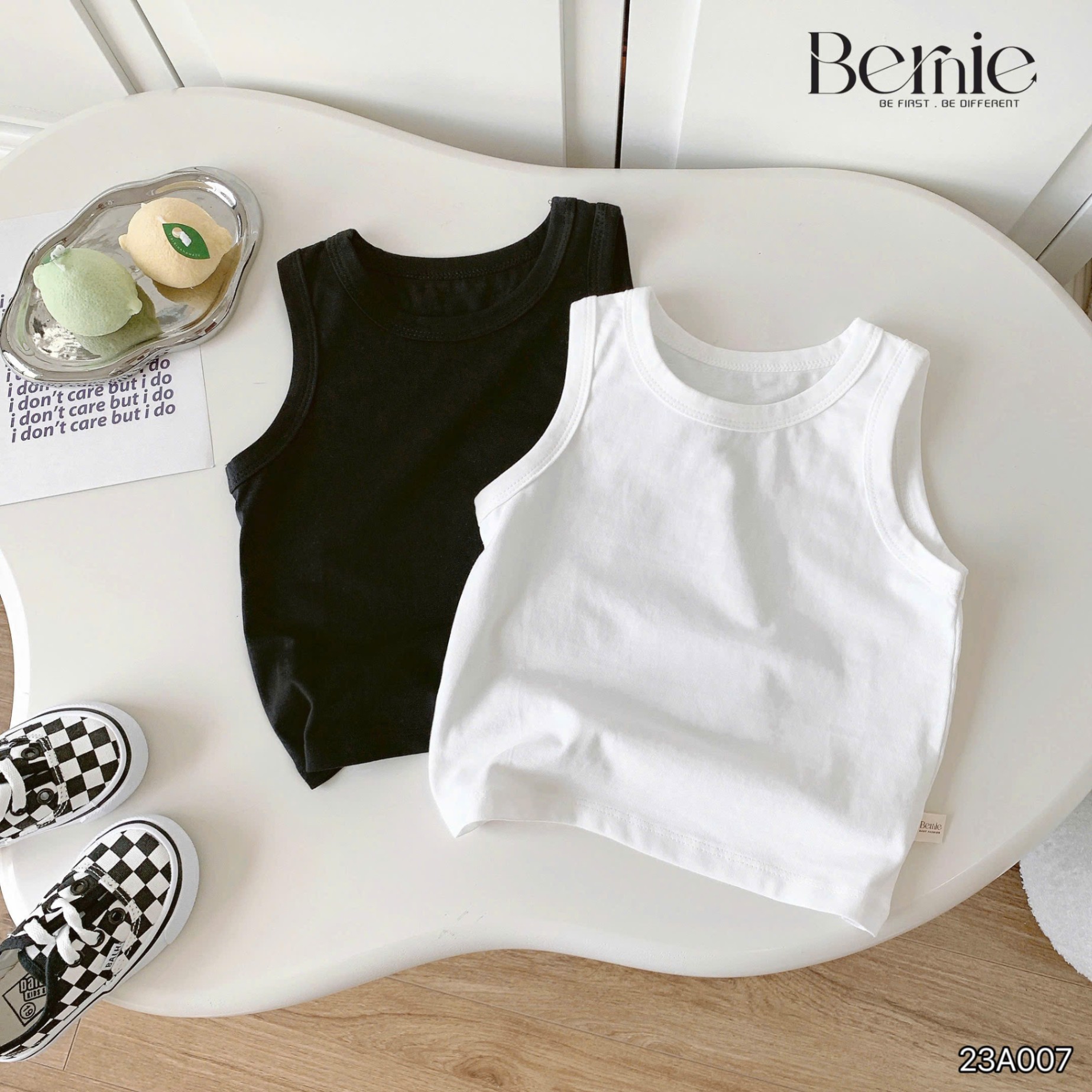 Áo ba lỗ cotton đen, trắng quốc dân Bernie cho bé trai bé gái
