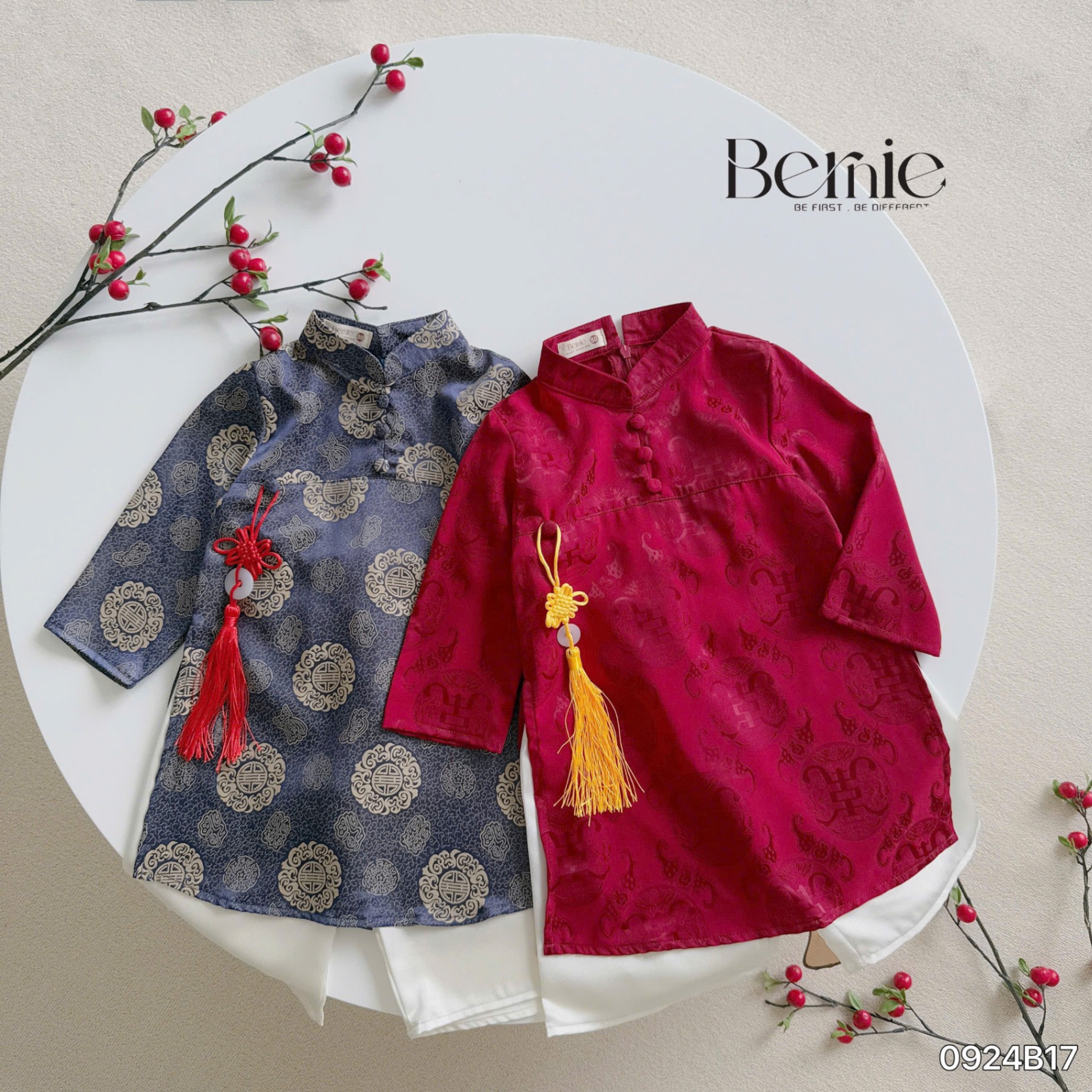 Áo dài lụa gấm kèm dây khánh Bernie