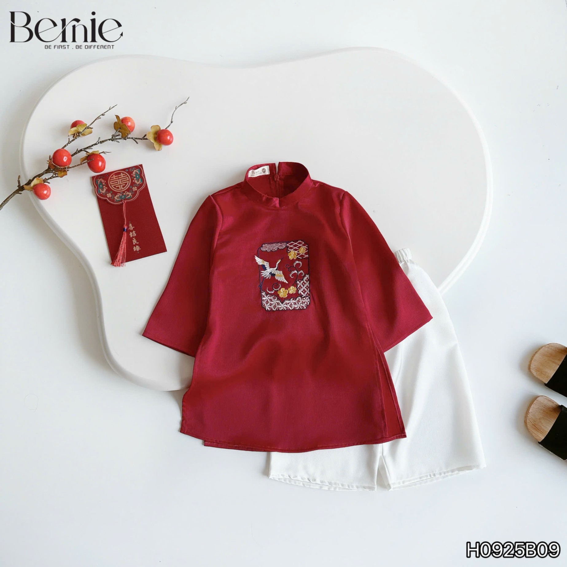 Áo dài lụa hạc xuân Bernie