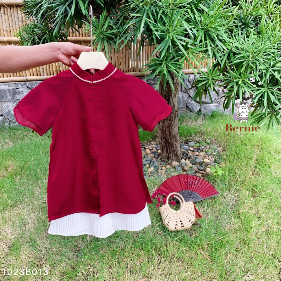 Áo dài thêu bướm cho bé