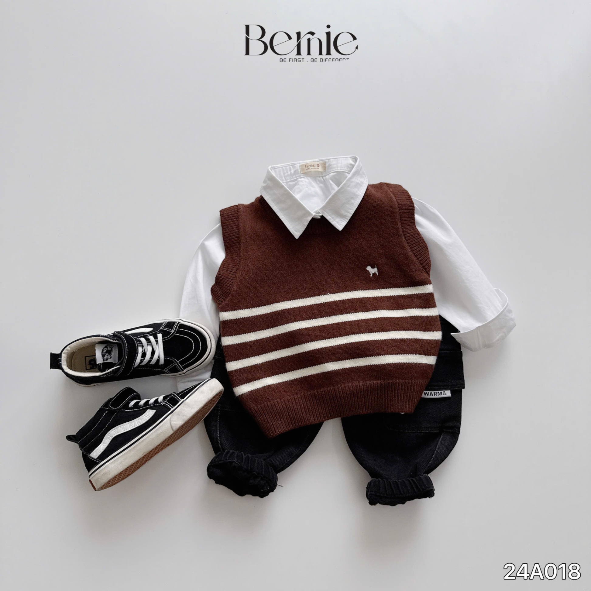 Áo gile len thêu hình chú chó Bernie