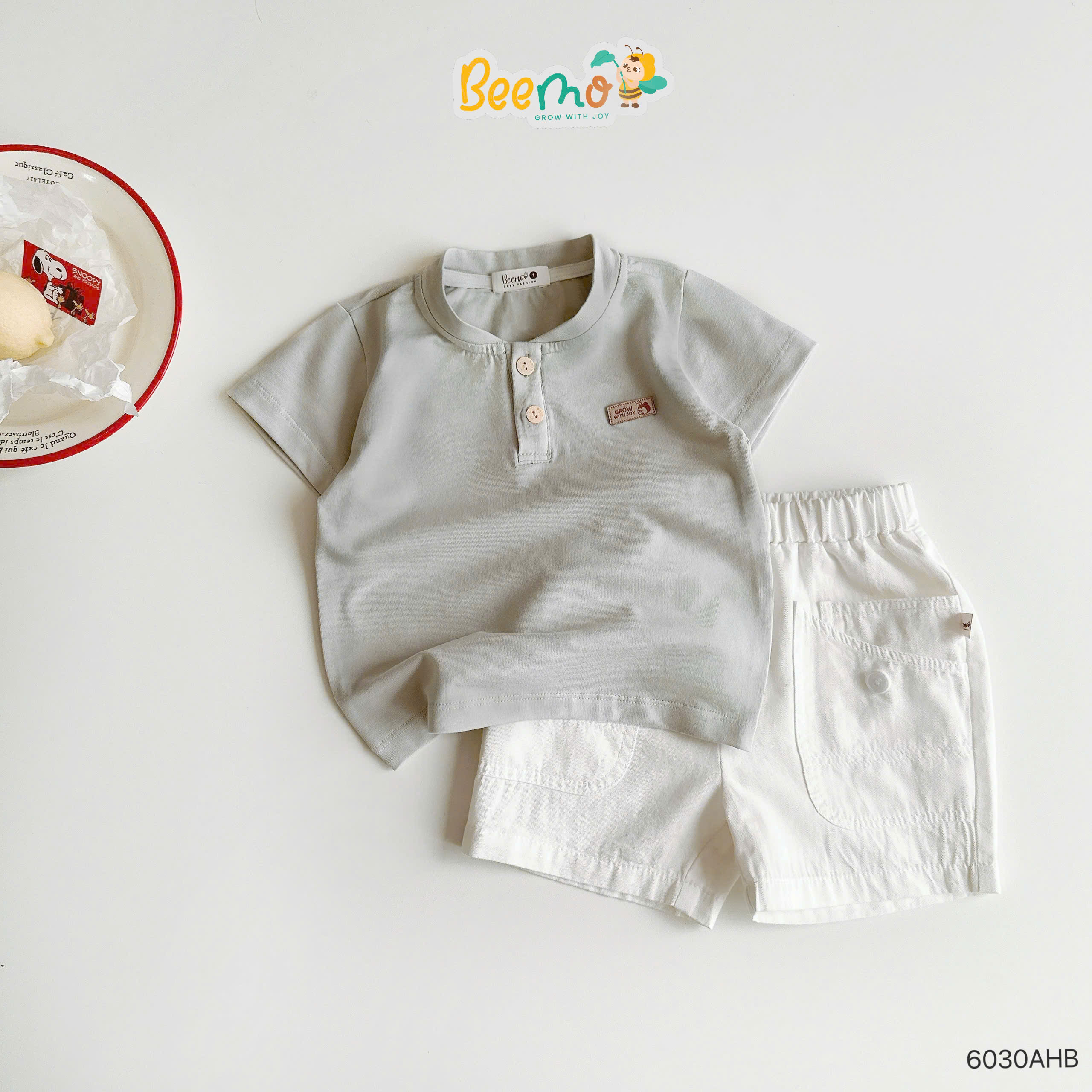 Áo phông cộc tay cổ bomber phối tag Beemo