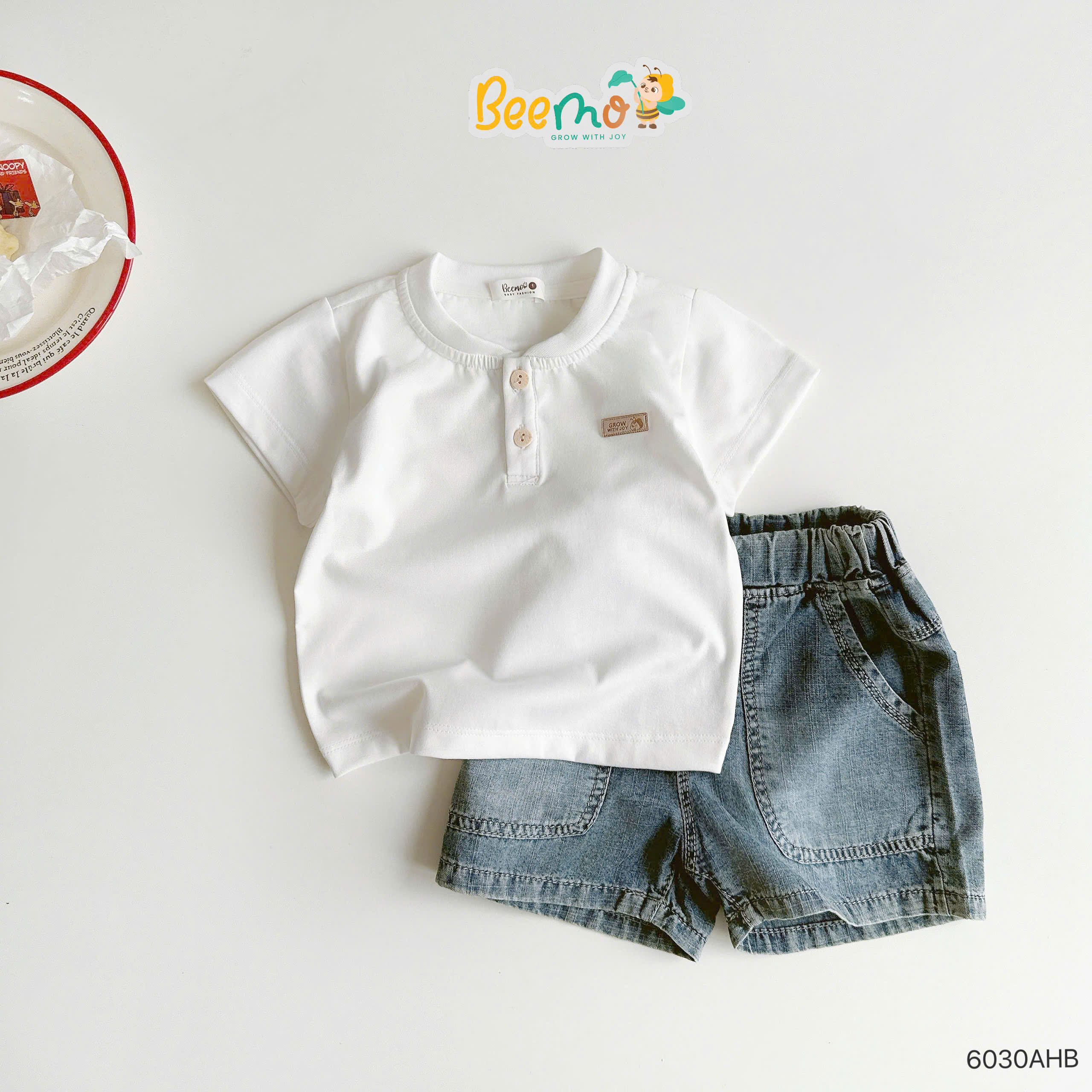 Áo phông cộc tay cổ bomber phối tag Beemo