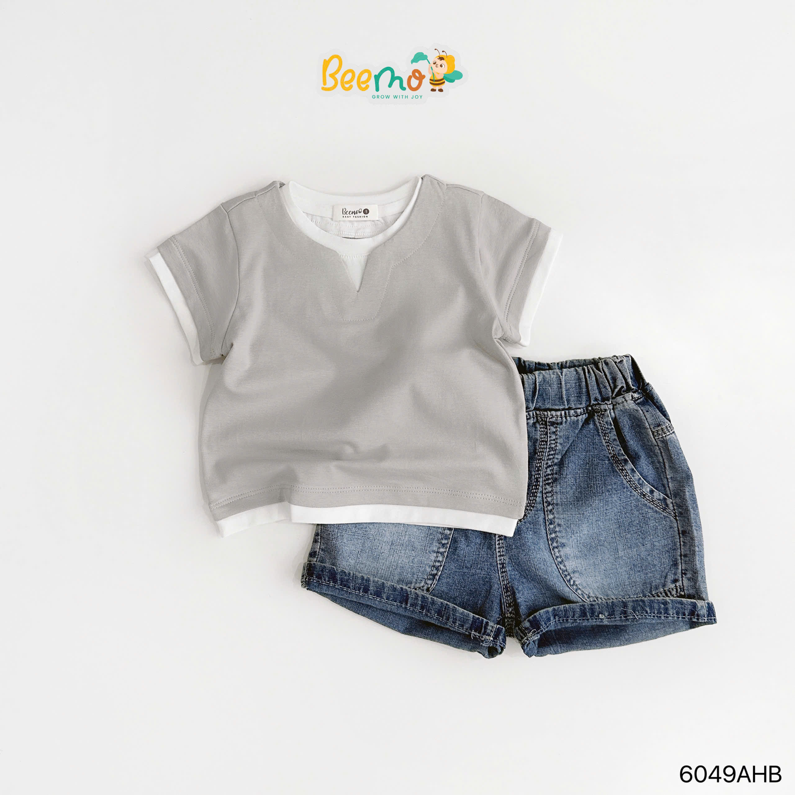 Áo phông phối cổ phong cách layer Beemo