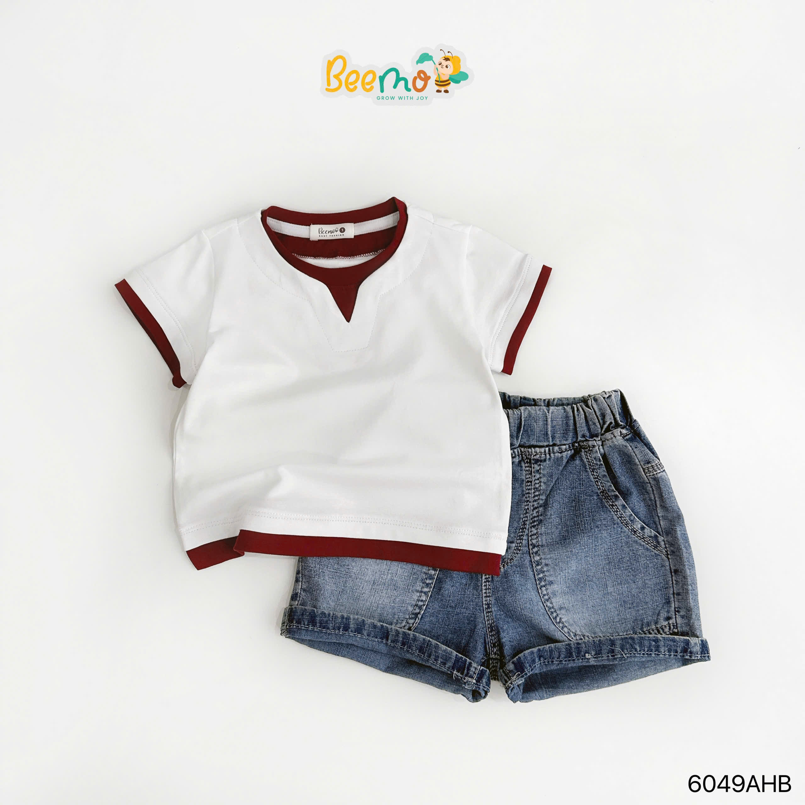 Áo phông phối cổ phong cách layer Beemo