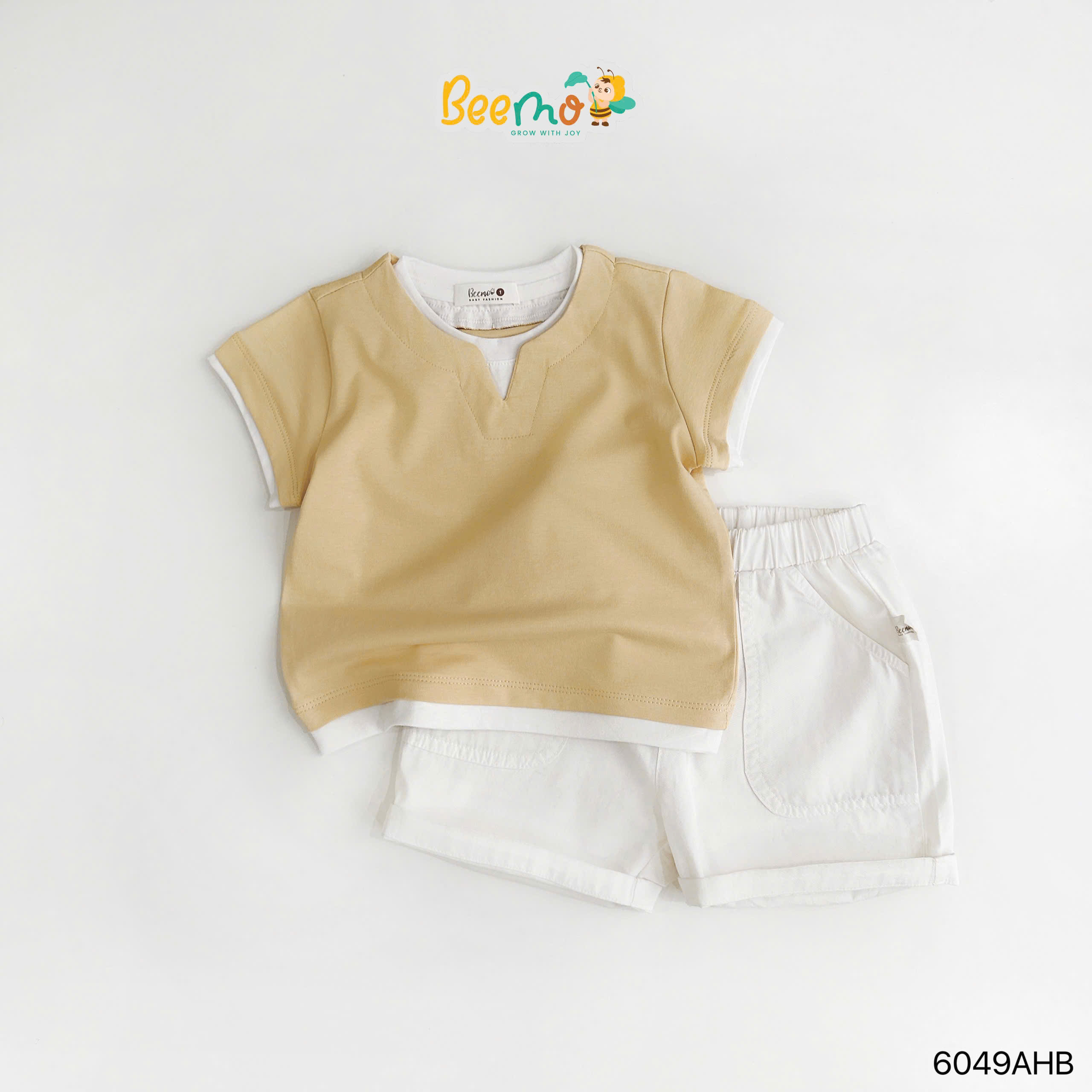 Áo phông phối cổ phong cách layer Beemo