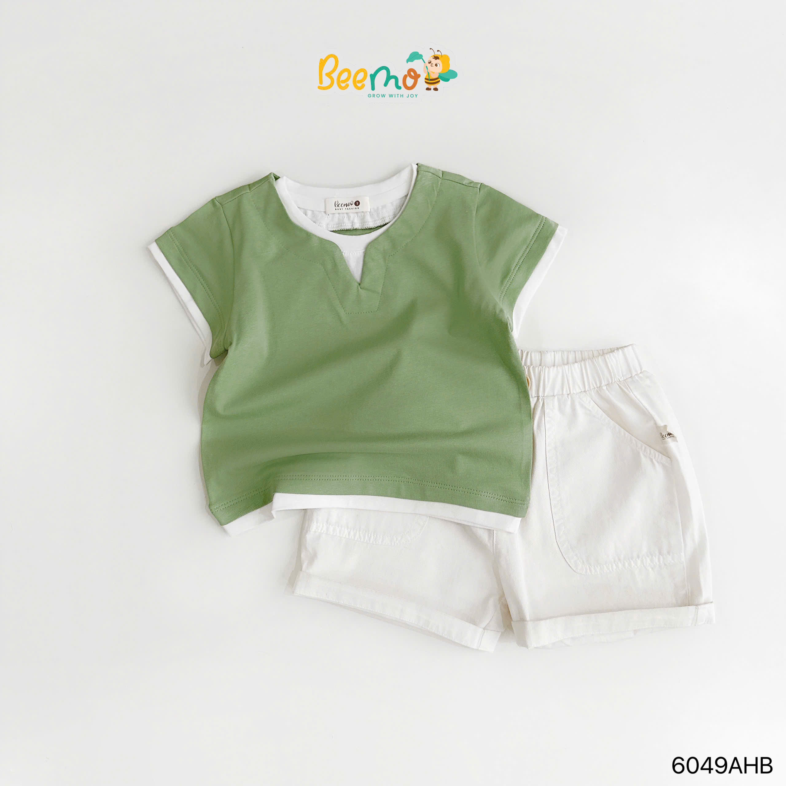 Áo phông phối cổ phong cách layer Beemo