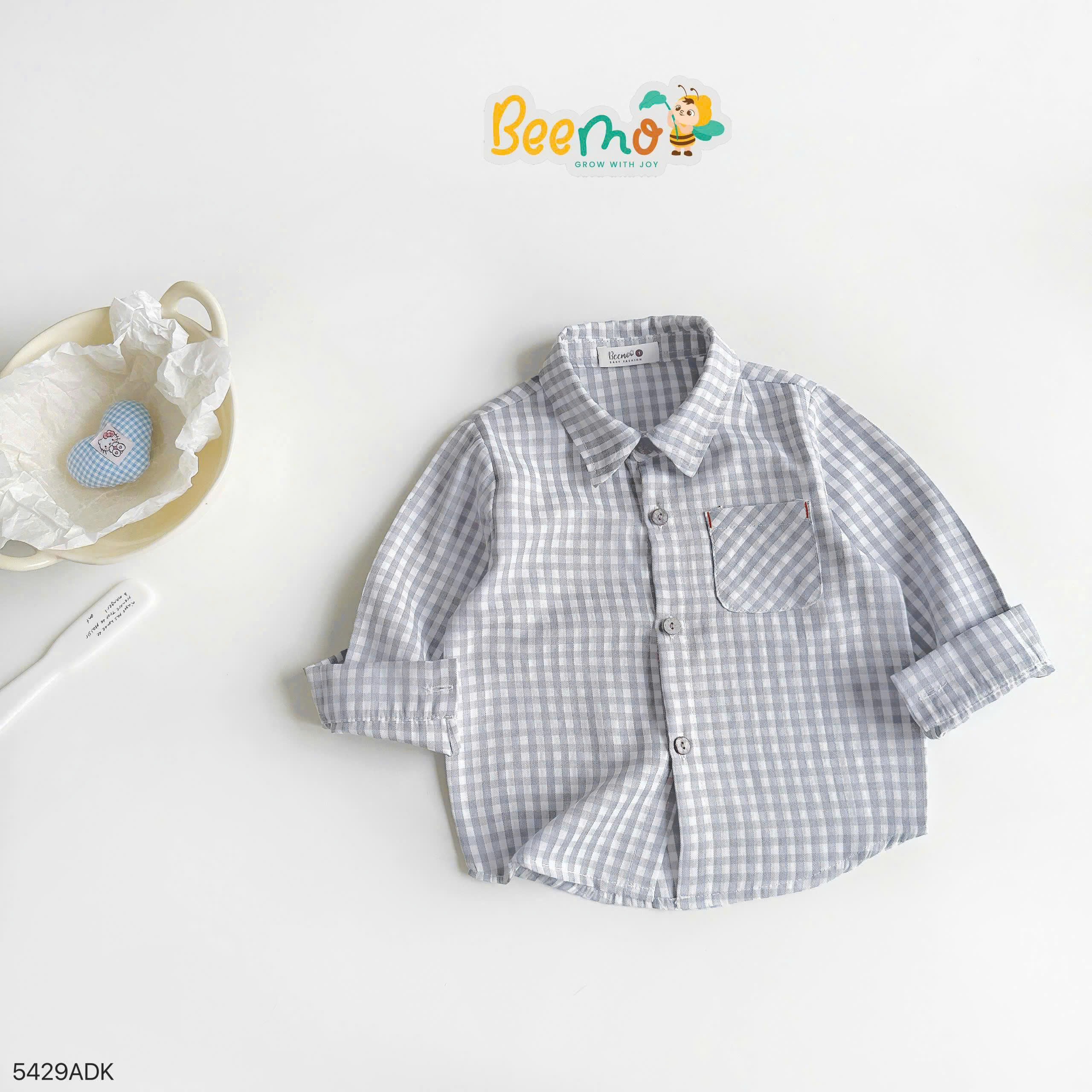 Áo sơ mi kẻ cổ đức phối túi Beemo
