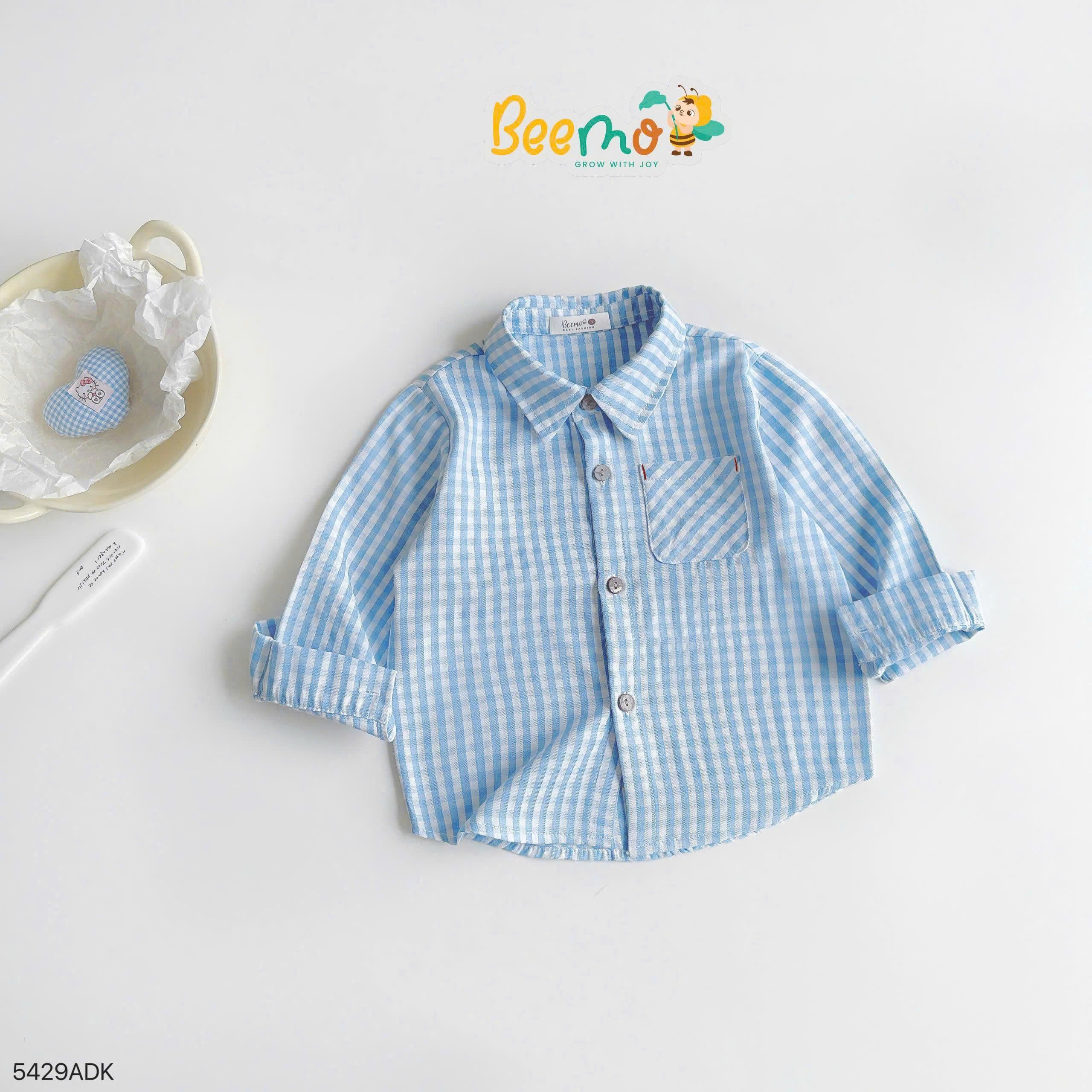 Áo sơ mi kẻ cổ đức phối túi Beemo