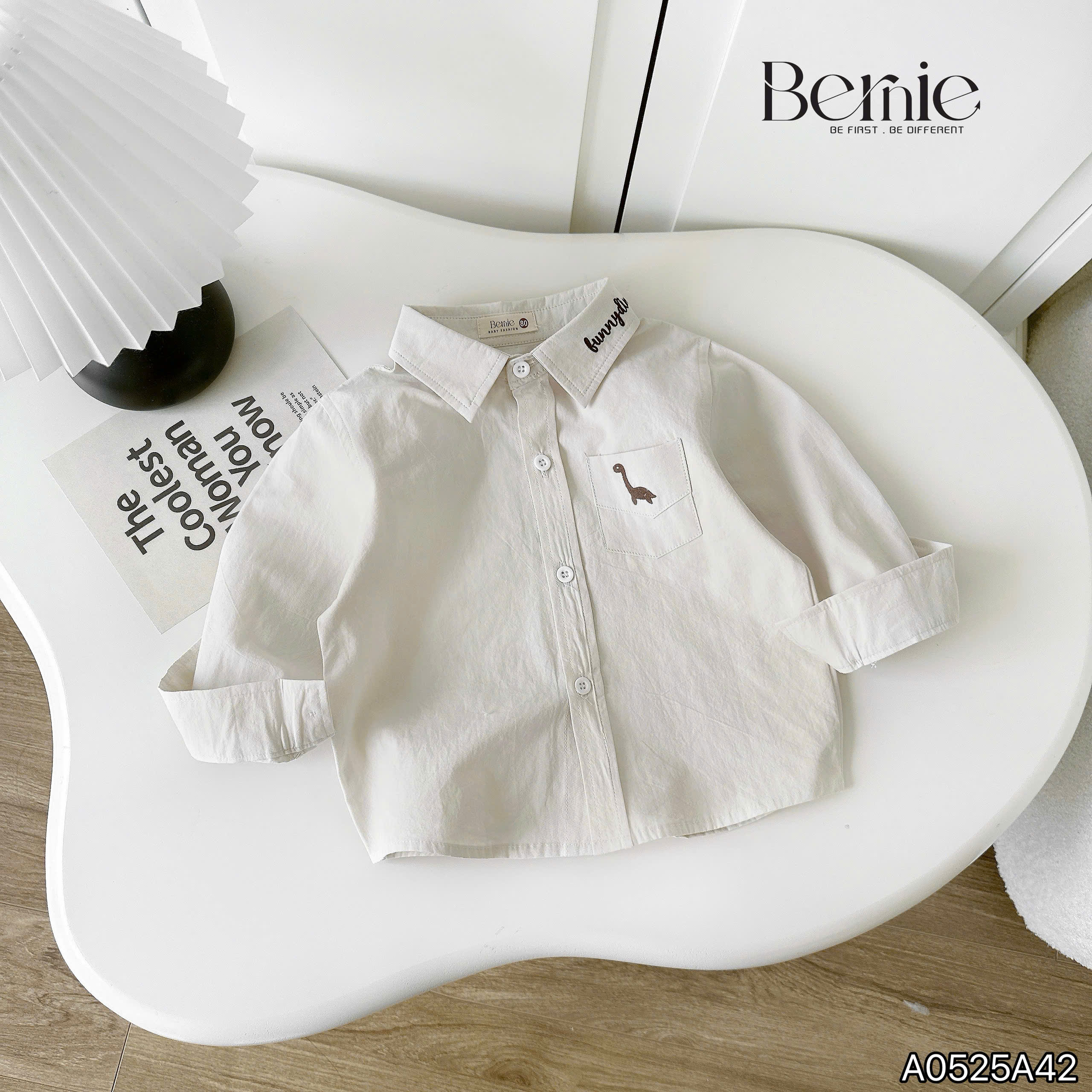 Áo sơ mi khủng long dài tay thêu cổ Bernie