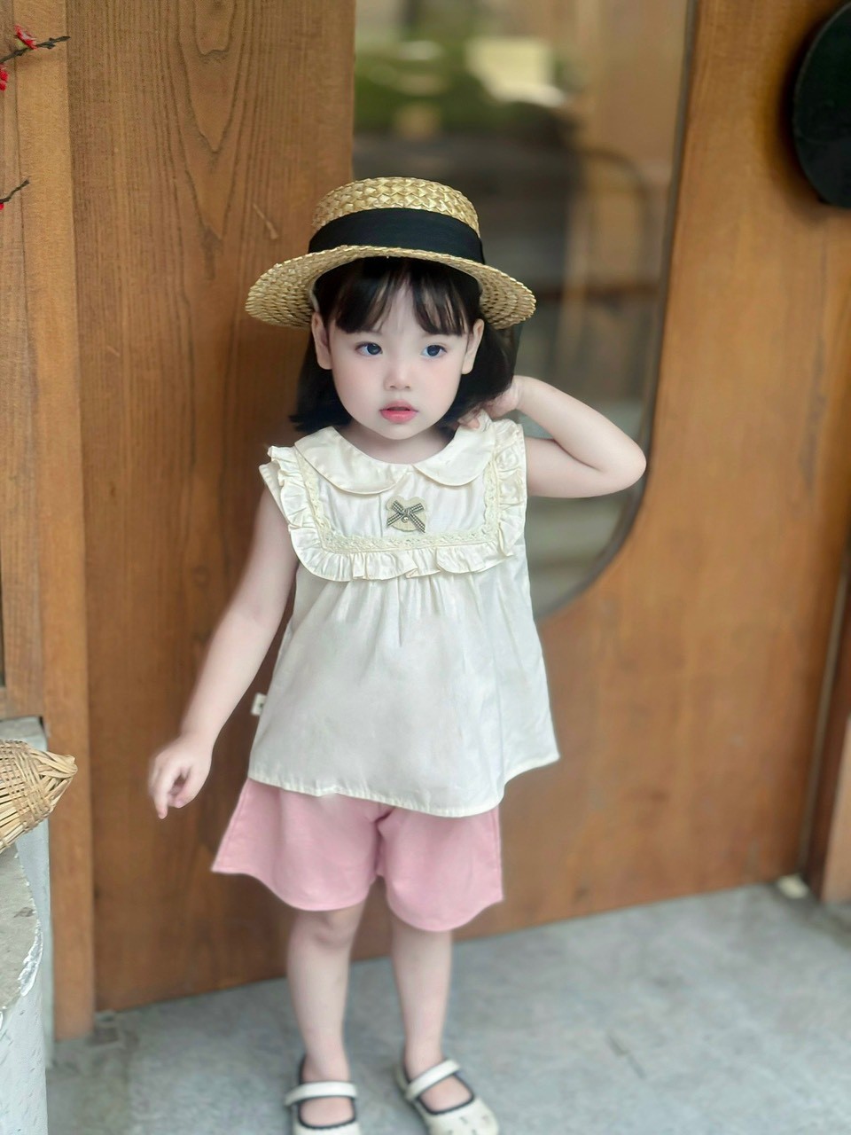 Bộ bé gái gắn sticker siêu dễ thương Mozi