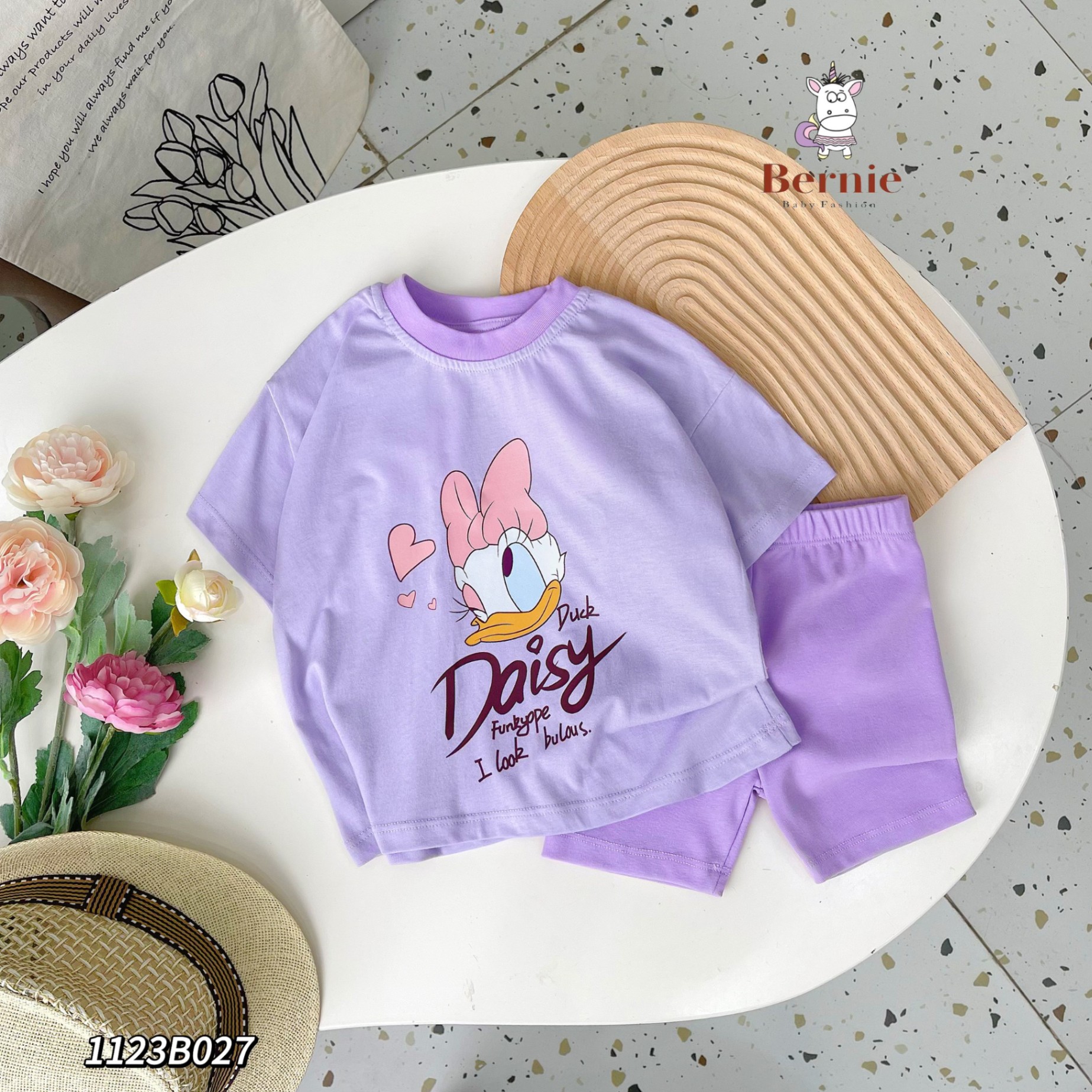 Bộ cotton cộc in hình vịt daisy chất mềm mát Bernie cho bé