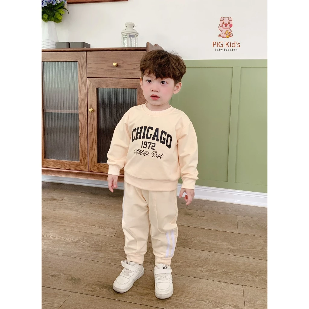 Bộ cotton da cá dài tay phối viền phong cách thể thao in chữ Chicago Pig Kid cho bé