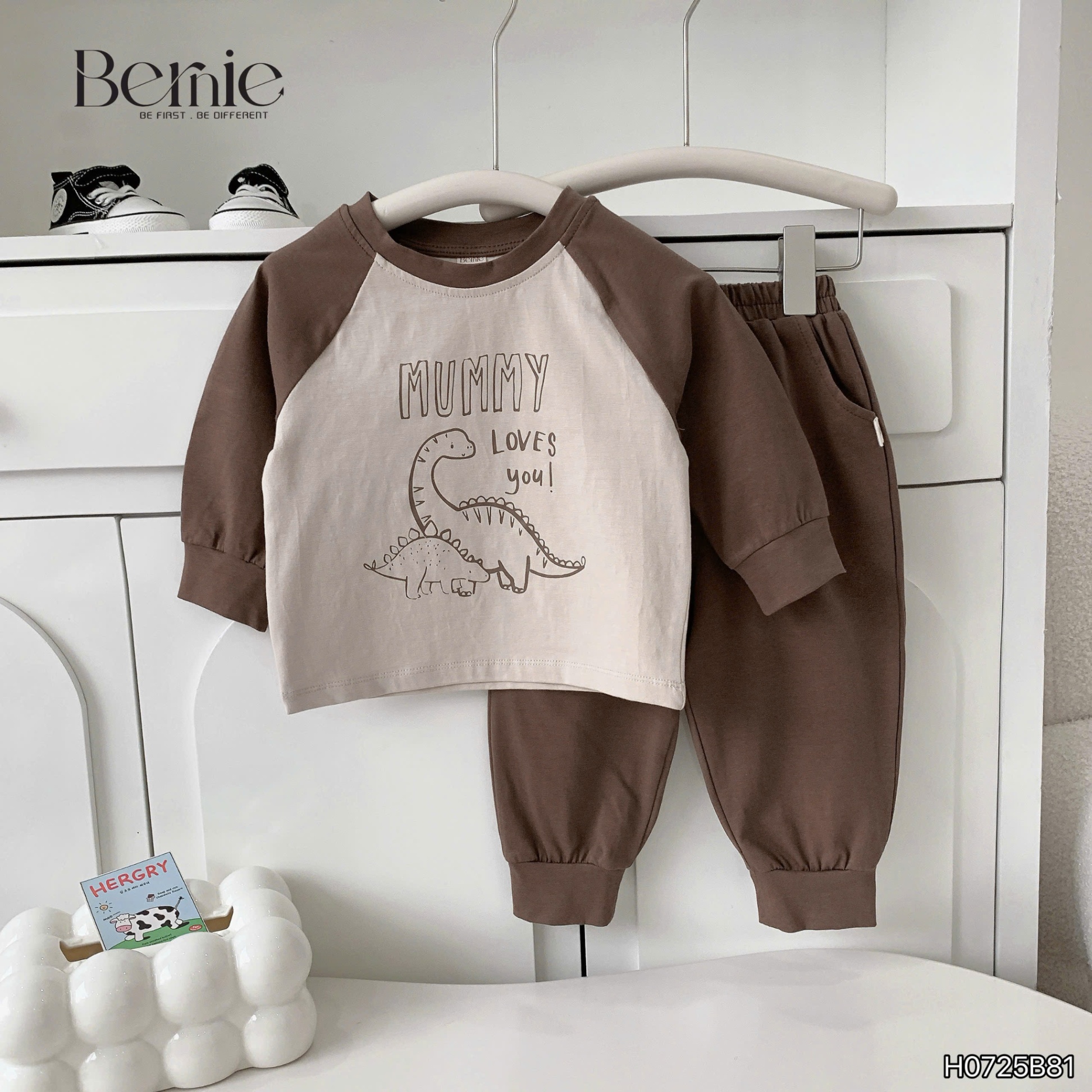 Bộ cotton zaglan mềm mại in họa tiết khủng long Bernie