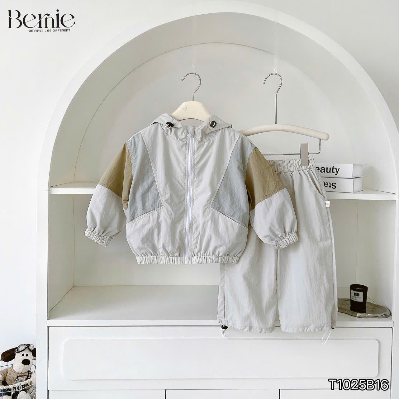 Bộ gió thể thao phối màu BERNIE