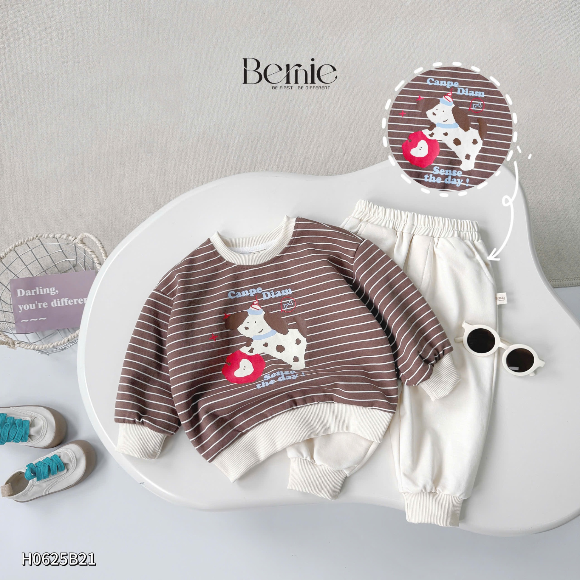 Bộ nỉ áo kẻ Holiday Bernie