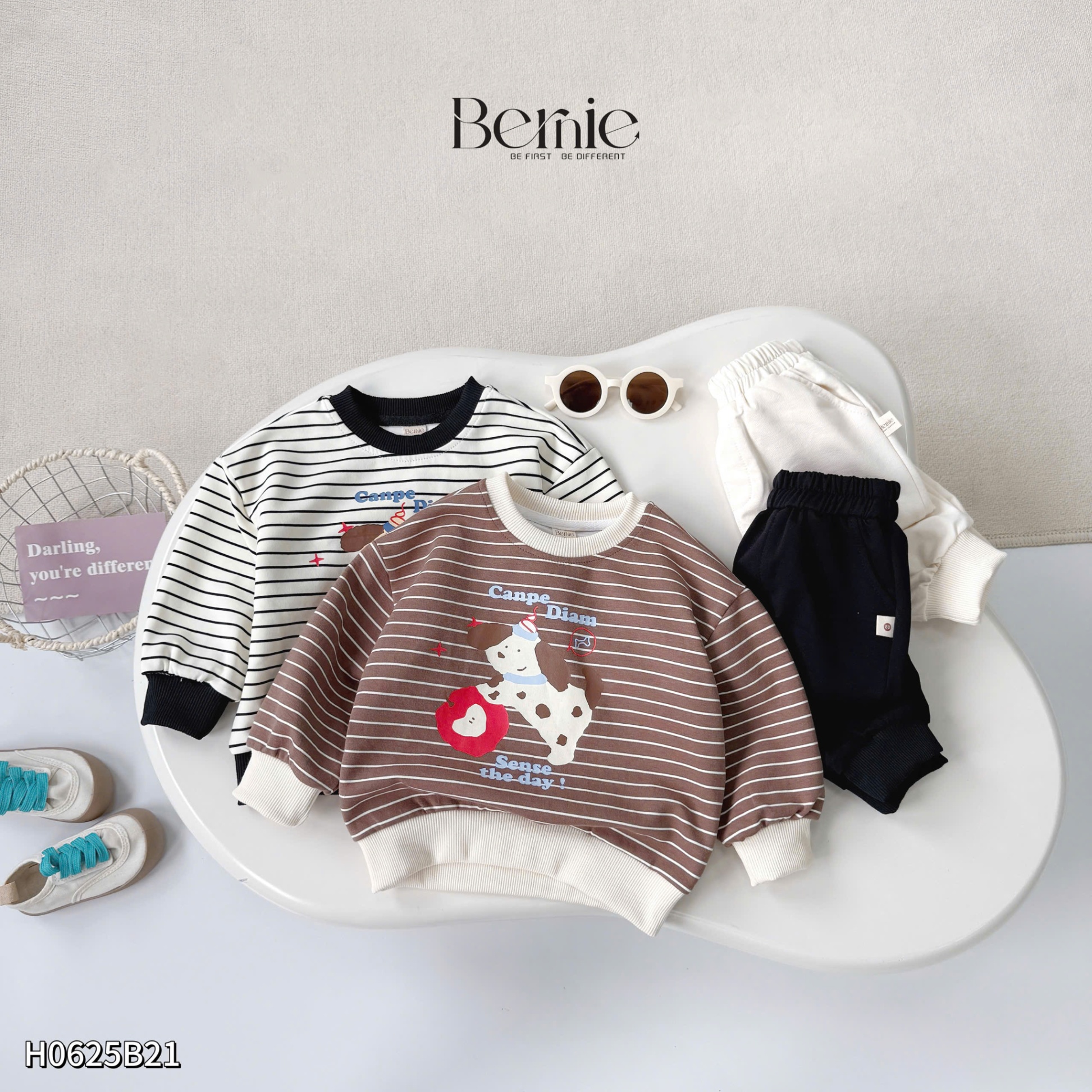 Bộ nỉ áo kẻ Holiday Bernie