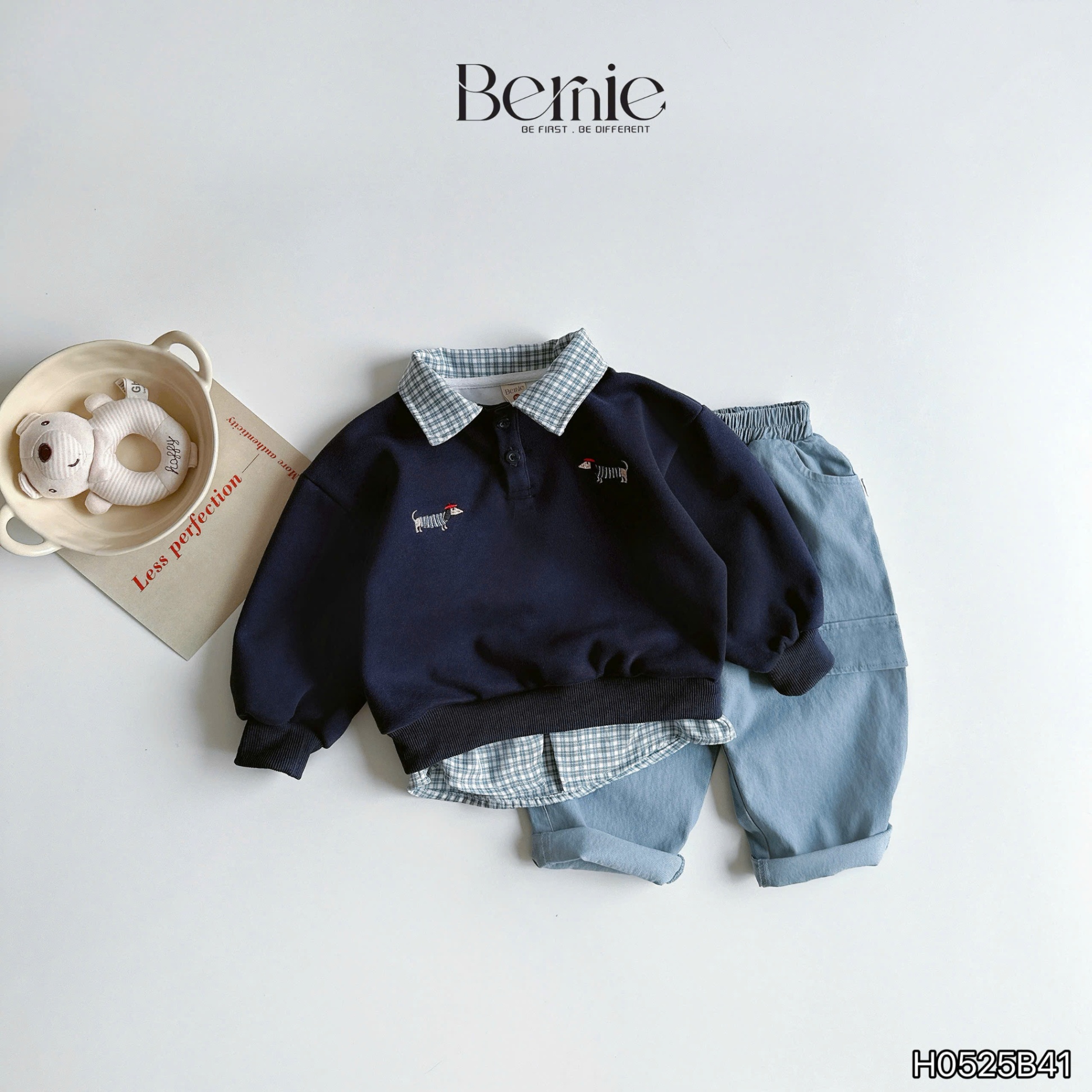 Bộ nỉ phối kẻ thêu ngực Bernie
