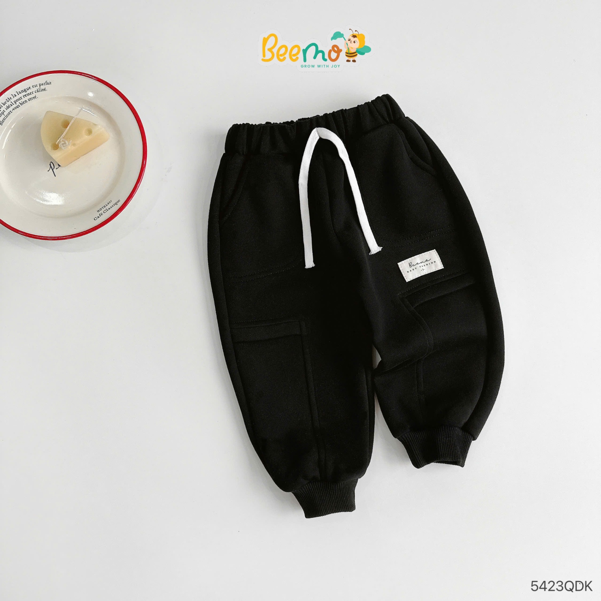 Quần nỉ bo gấu phối tag Beemo