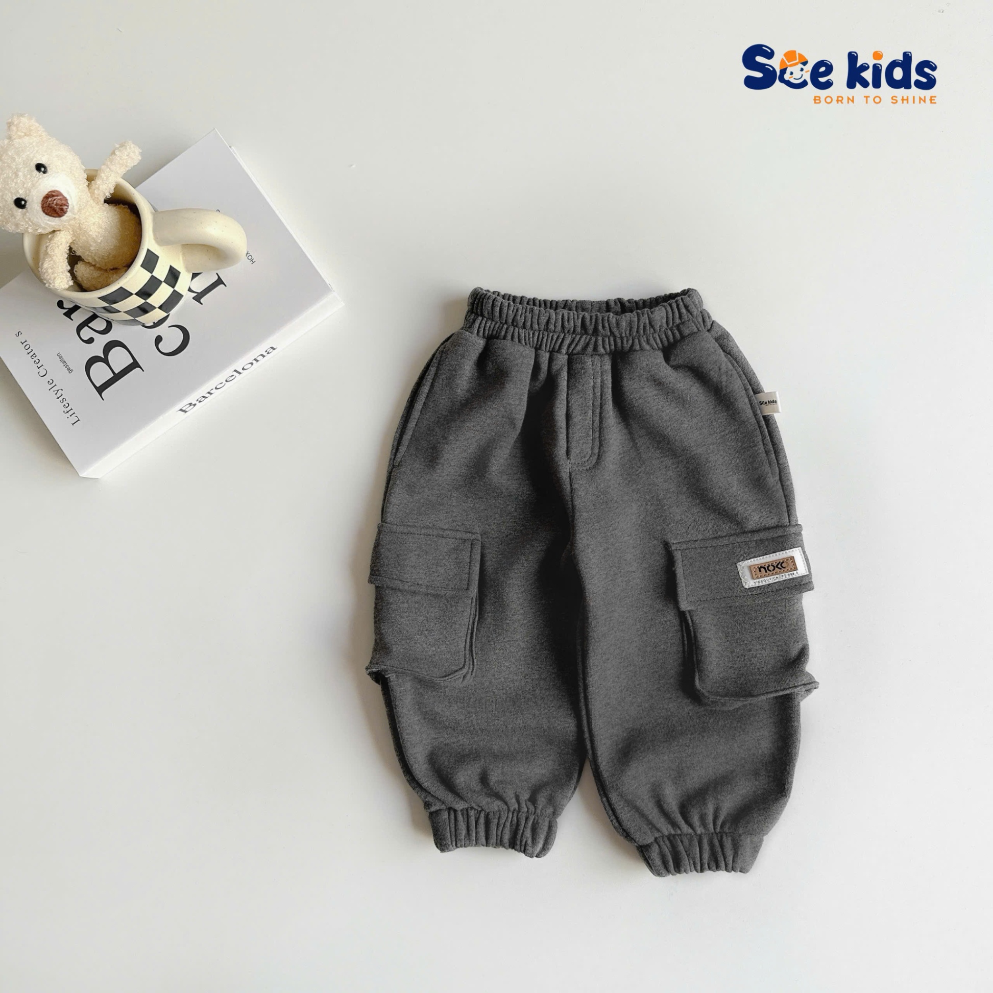 Quần nỉ da cua túi hộp SCE KIDS