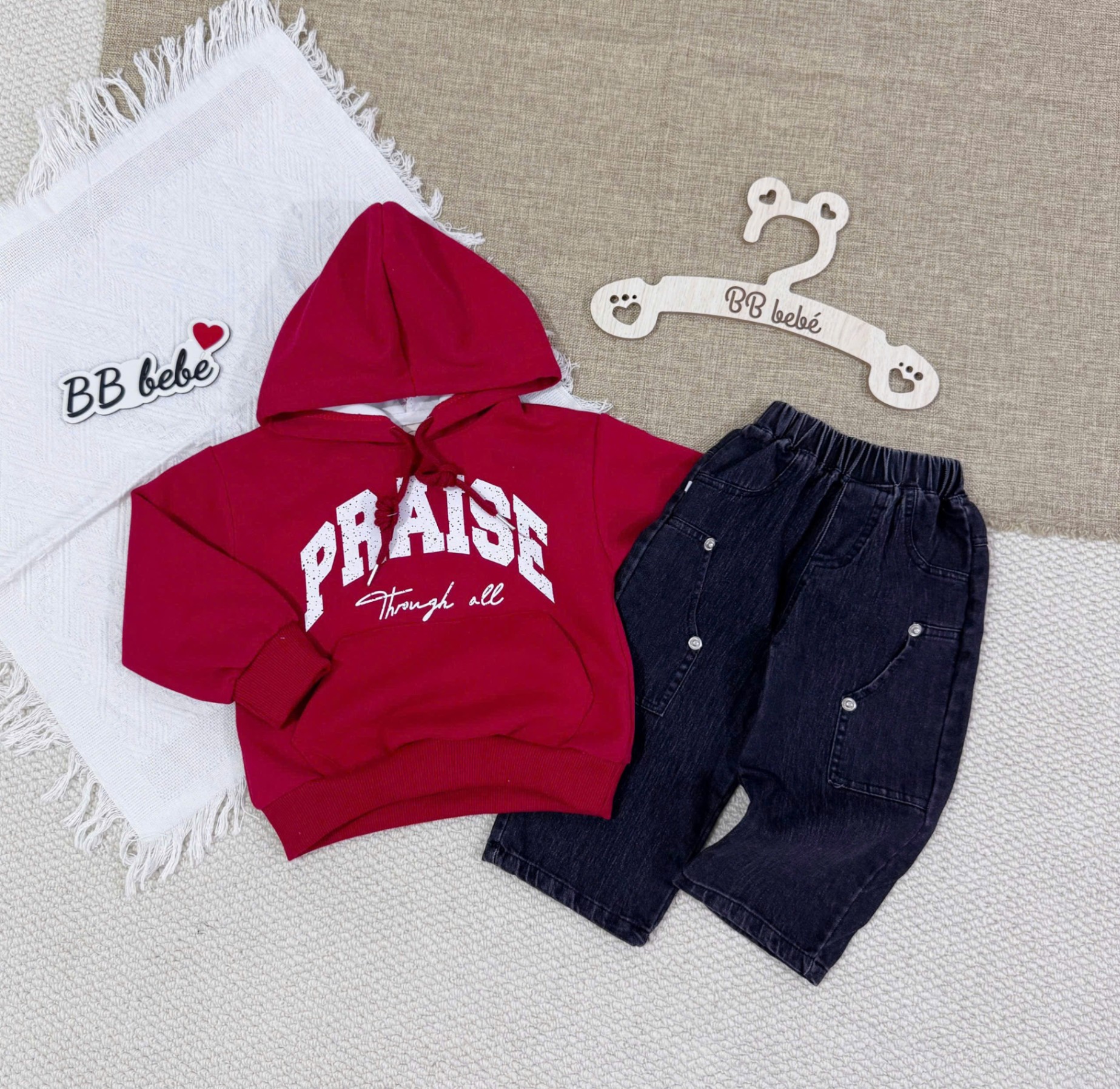 Set áo hoody nỉ 2 da đỏ quần bò VNXK