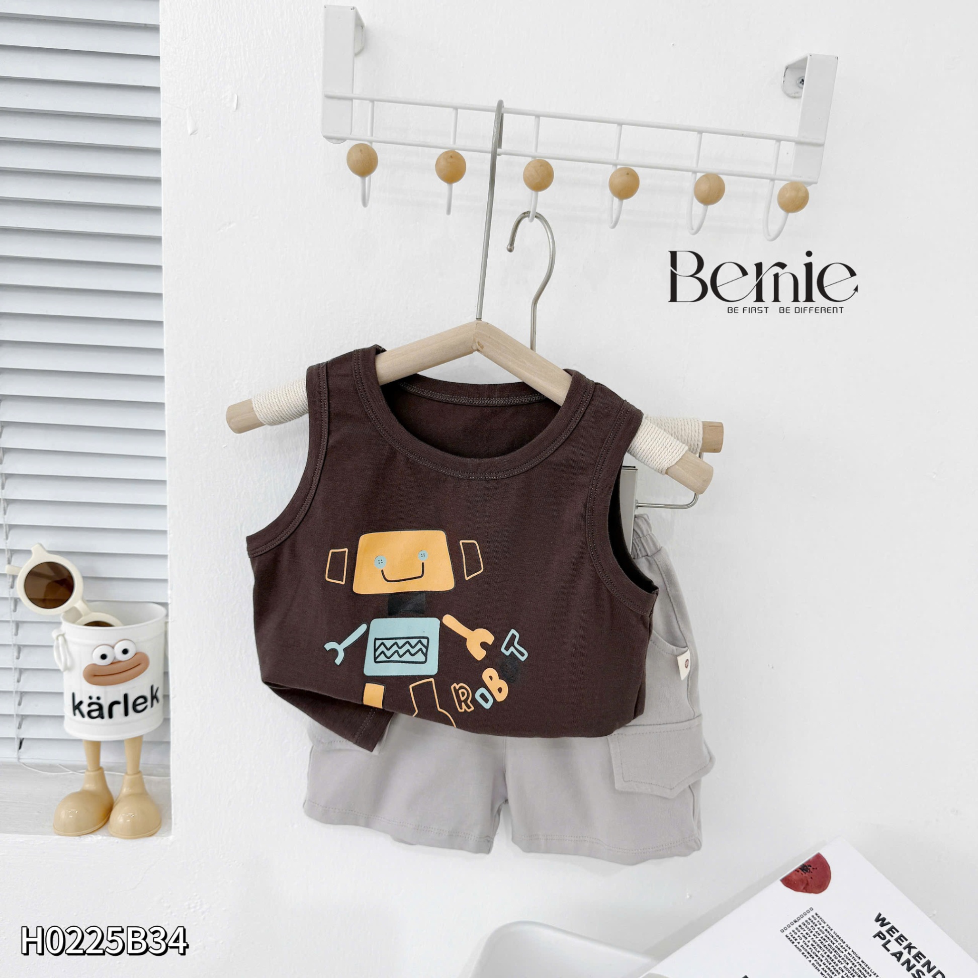 Set ba lỗ phối chéo in hình robot Bernie