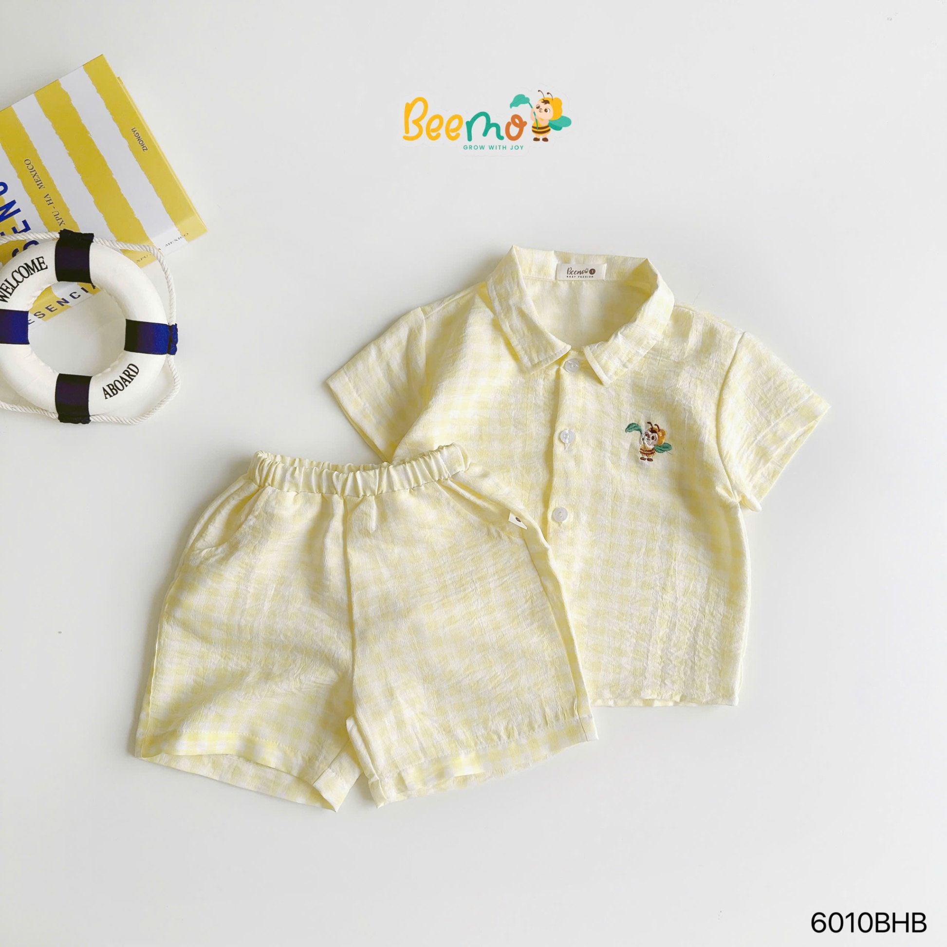 Set cộc tay kẻ caro thêu hình ong Beemo