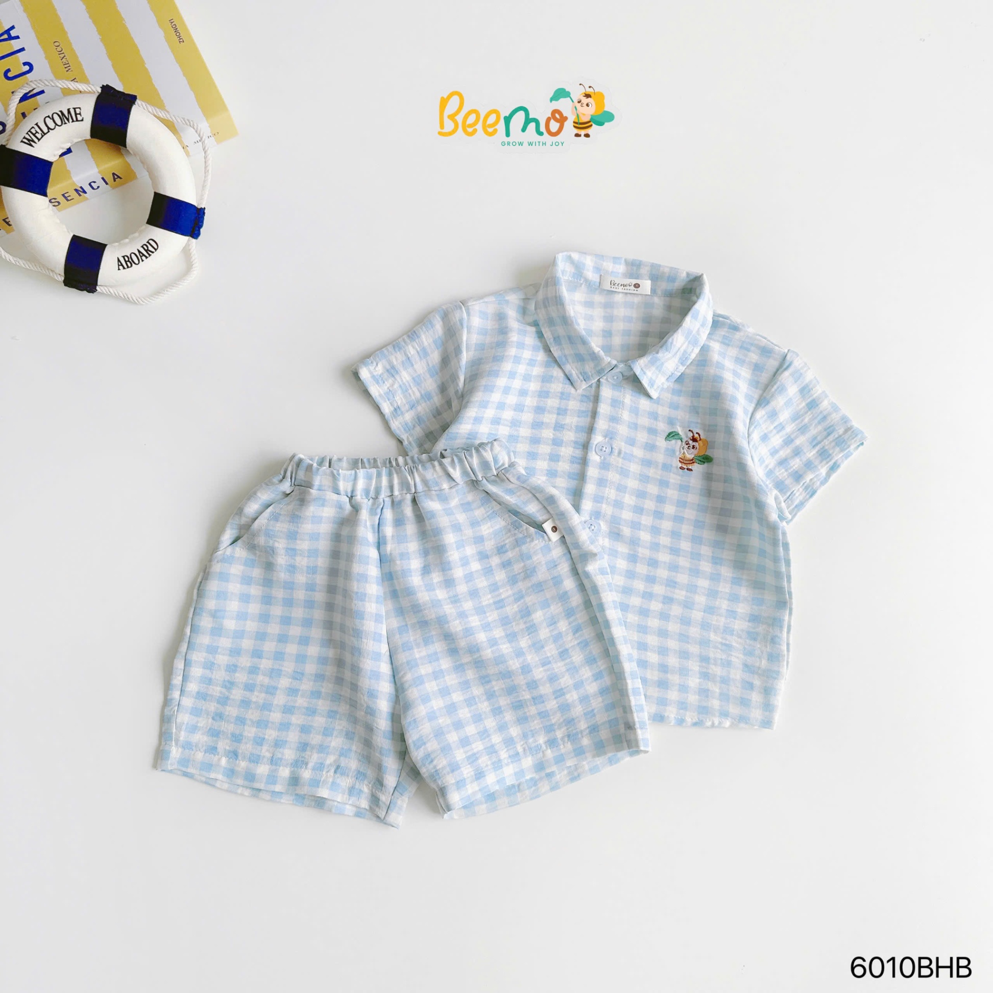 Set cộc tay kẻ caro thêu hình ong Beemo