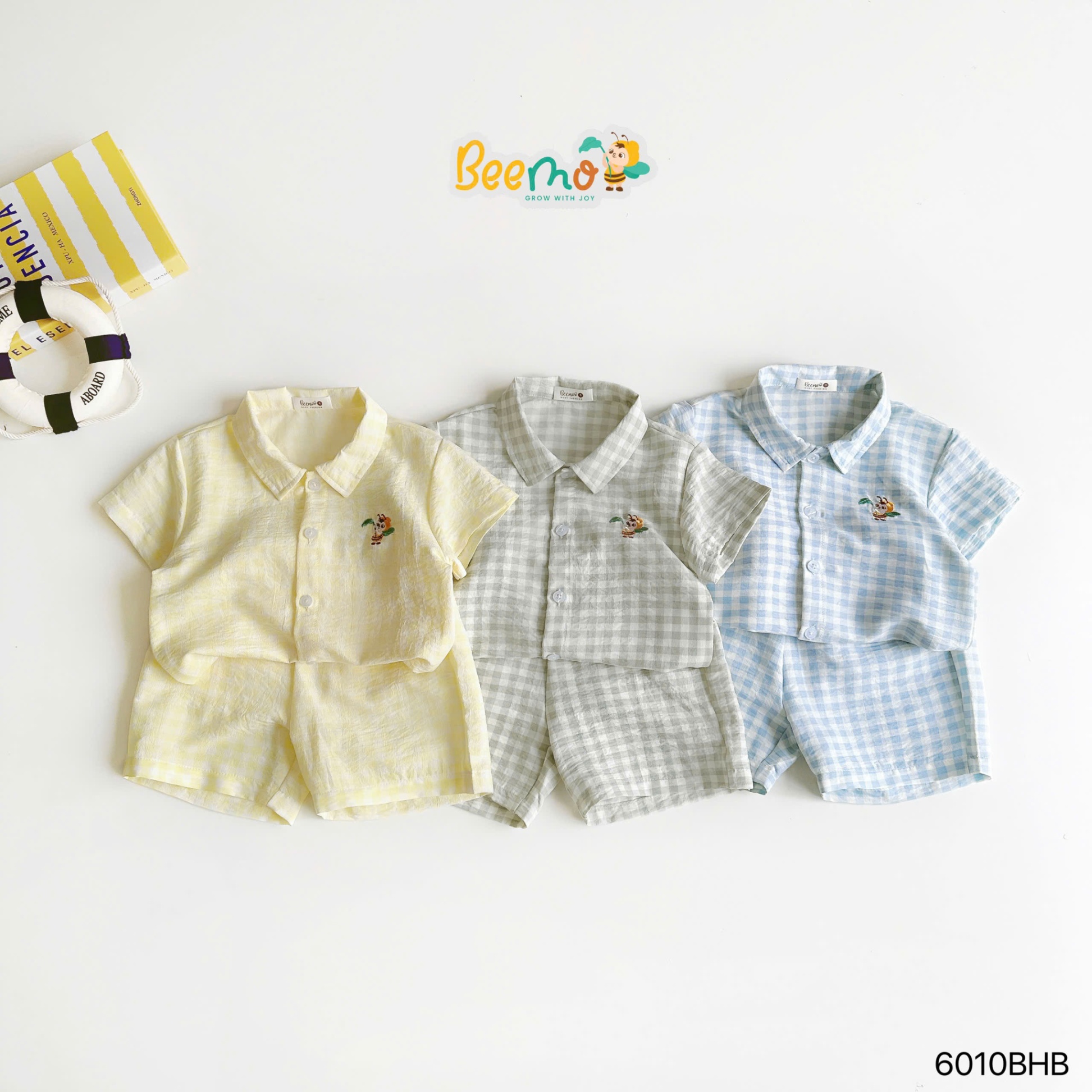 Set cộc tay kẻ caro thêu hình ong Beemo