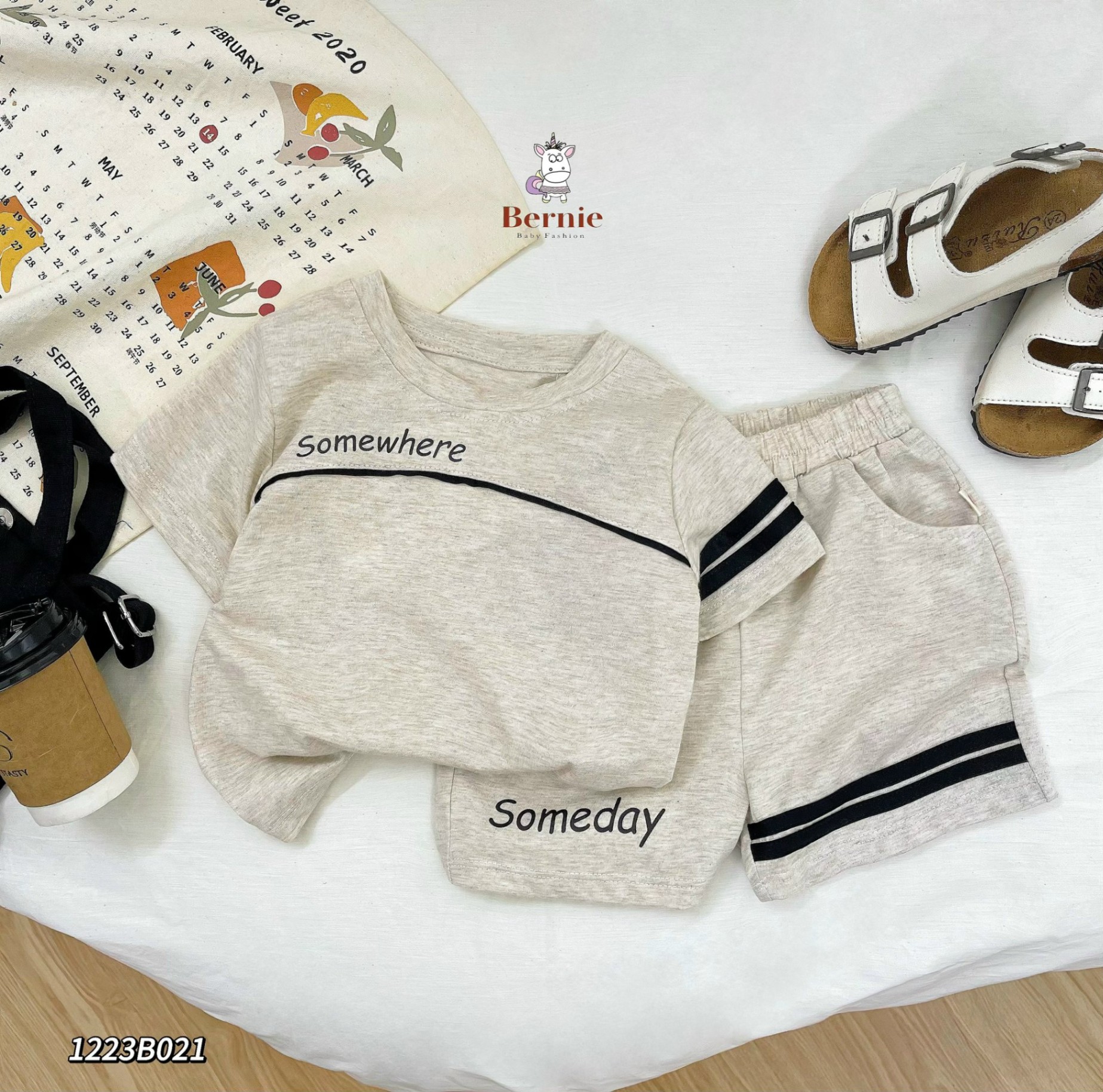 Set cotton cộc in chữ SomeWhere Bernie cho bé trai