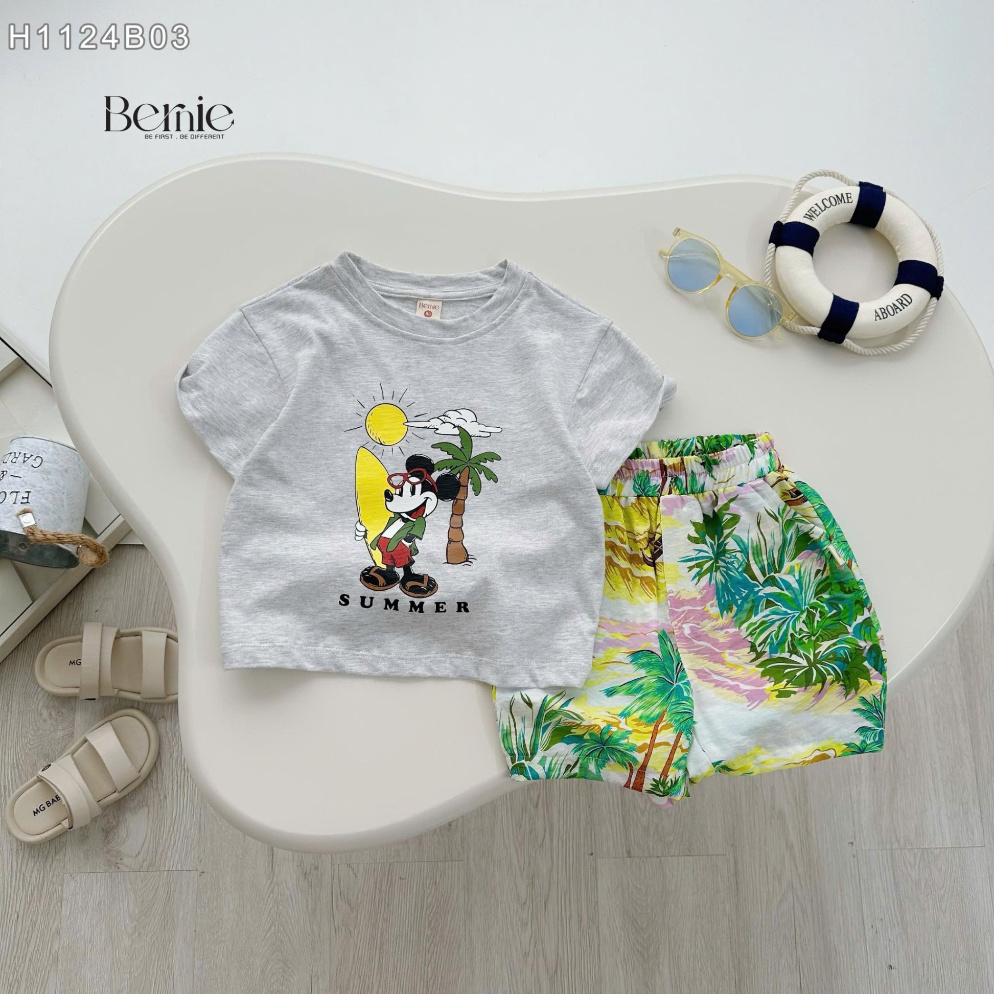 Set đi biển Mickey Summer Bernie